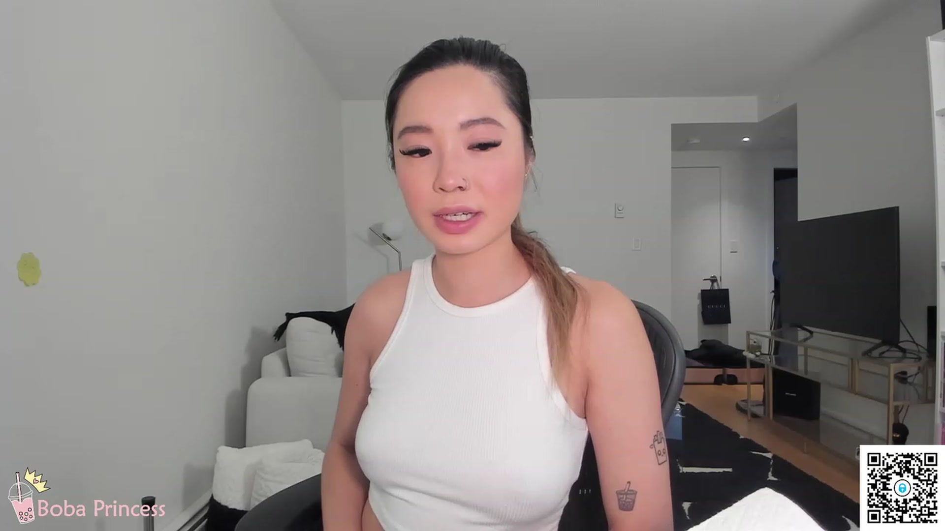 Gallery image thumbnail from bobaprincess's myfreecams stream on, 04/16/2023, 02:18 image 4 of 20