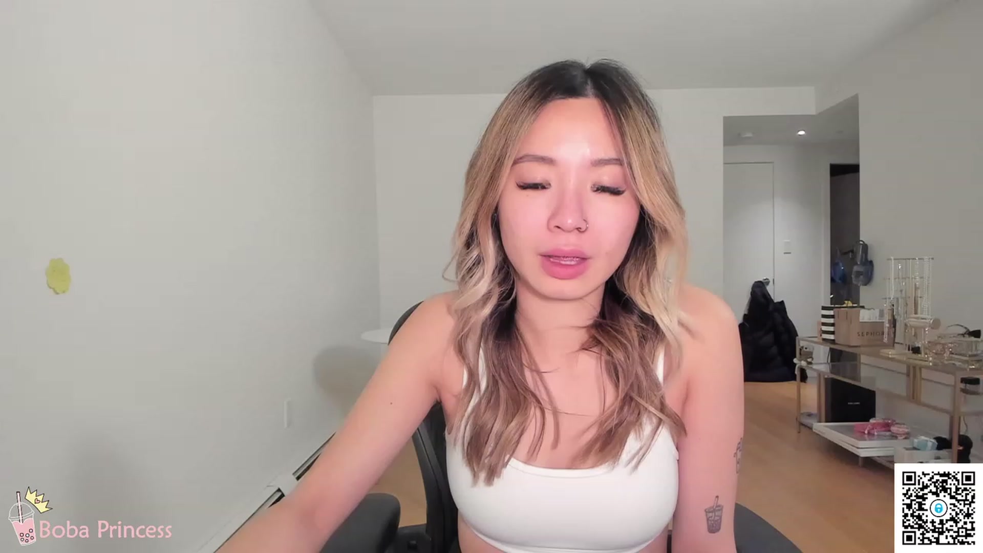Gallery image thumbnail from bobaprincess's myfreecams stream on, 04/21/2023, 05:24 image 3 of 20
