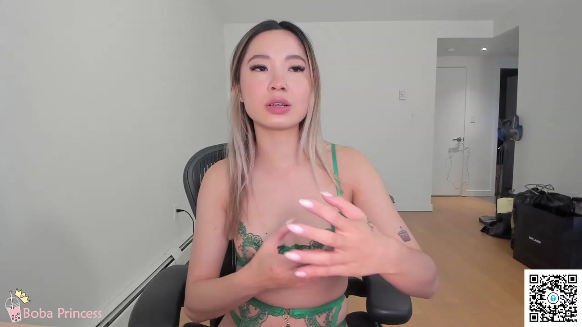 Gallery image thumbnail from bobaprincess's myfreecams stream on, 05/01/2023, 02:03 image 2 of 20