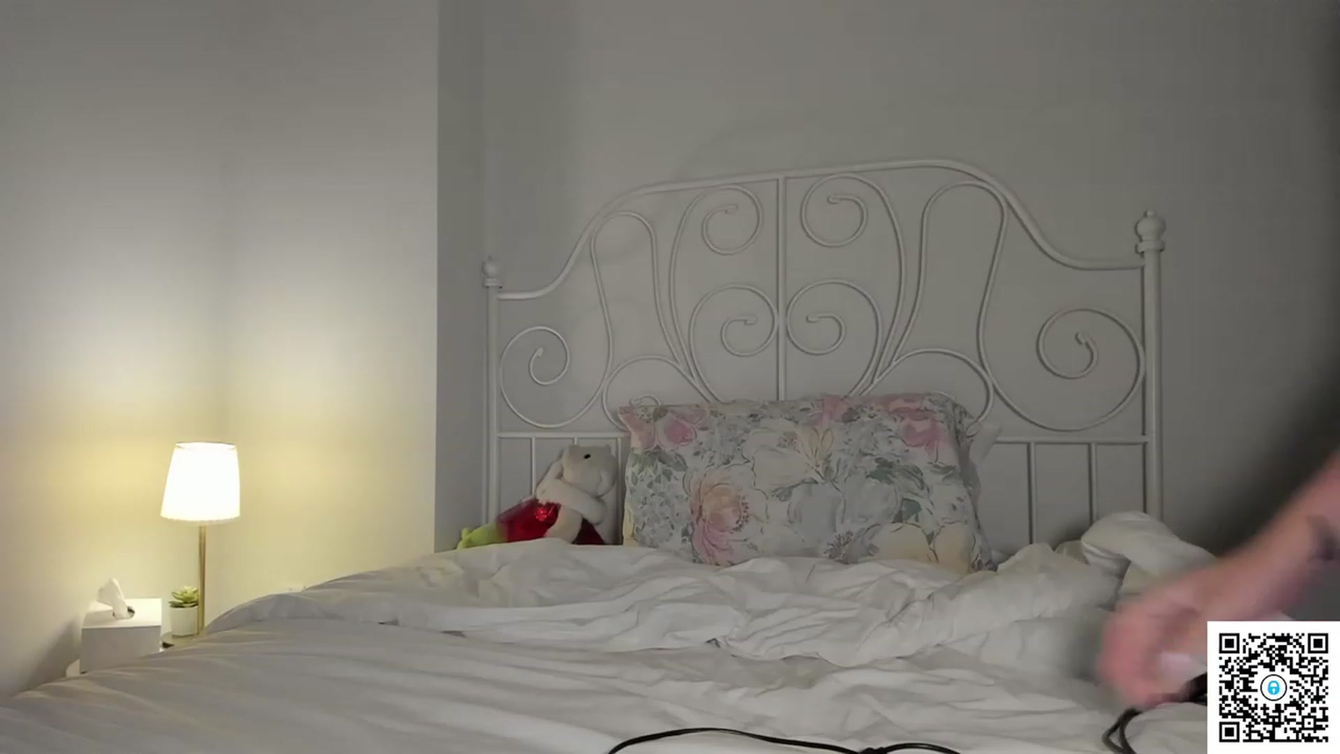 Gallery image thumbnail from bobaprincess's myfreecams stream on, 05/04/2023, 05:38 image 11 of 20