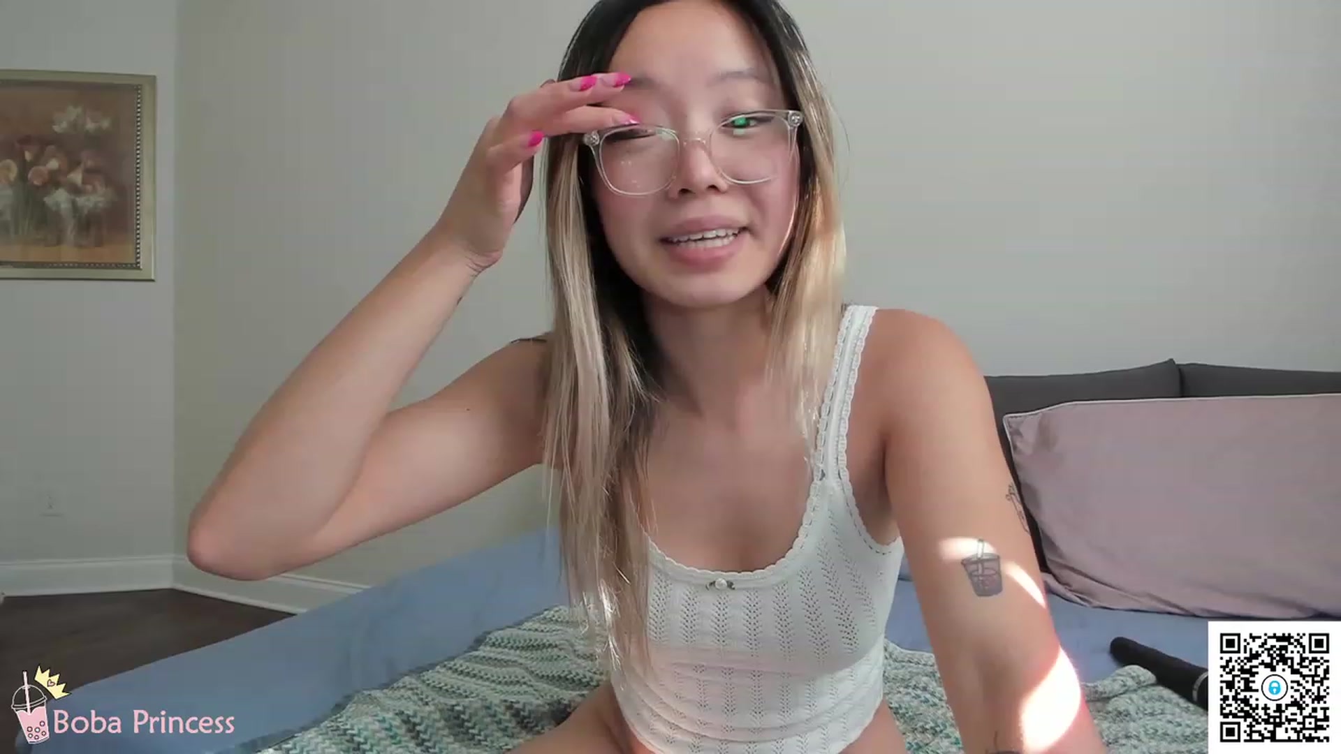 Gallery image thumbnail from bobaprincess's myfreecams stream on, 08/06/2023, 23:11 image 8 of 20