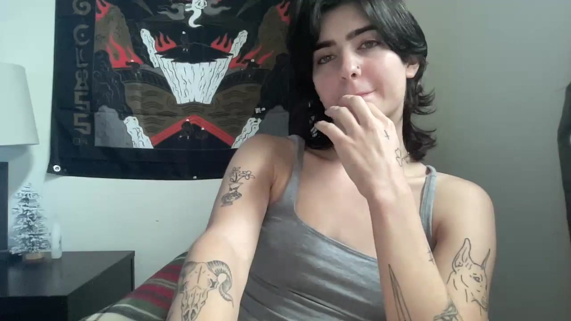 Gallery image thumbnail from bobatea1's myfreecams stream on, 11/14/2024, 16:50 image 13 of 20