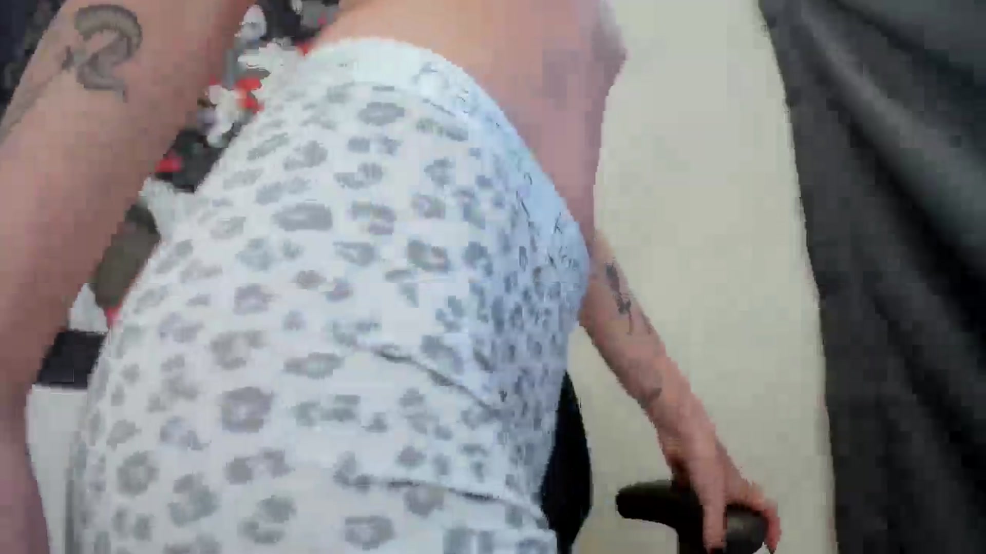 Gallery image thumbnail from bobatea1's myfreecams stream on, 12/06/2024, 22:12 image 4 of 20