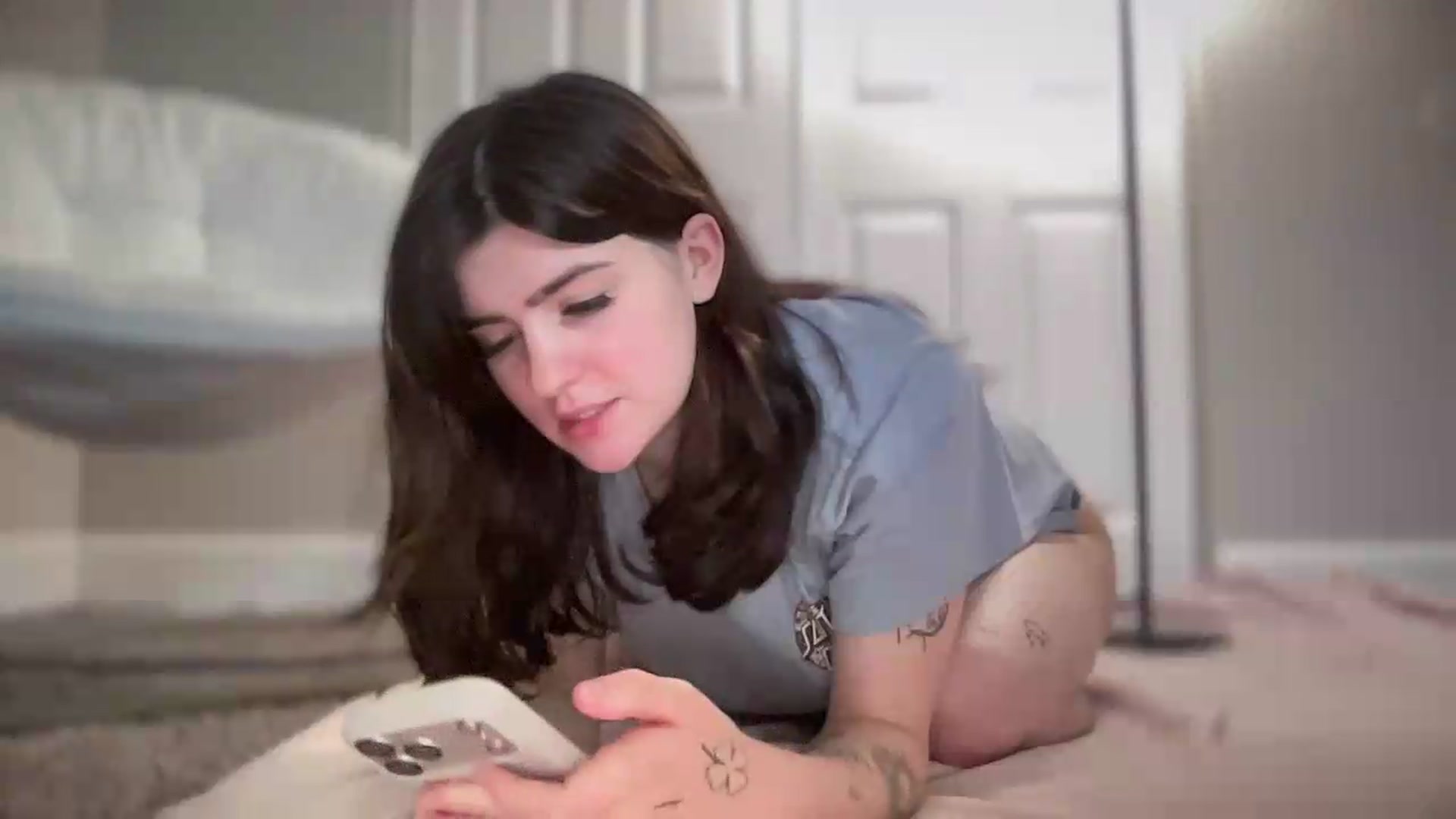 Gallery image thumbnail from bobatea1's myfreecams stream on, 05/22/2026, 15:33 image 15 of 20