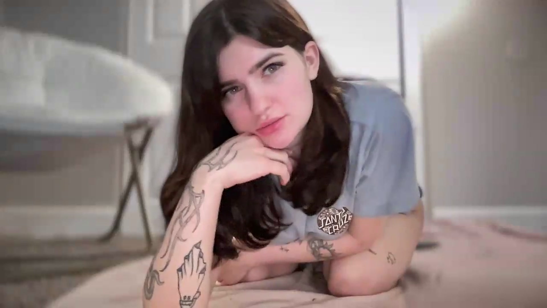 Gallery image thumbnail from bobatea1's myfreecams stream on, 05/22/2026, 15:33 image 19 of 20