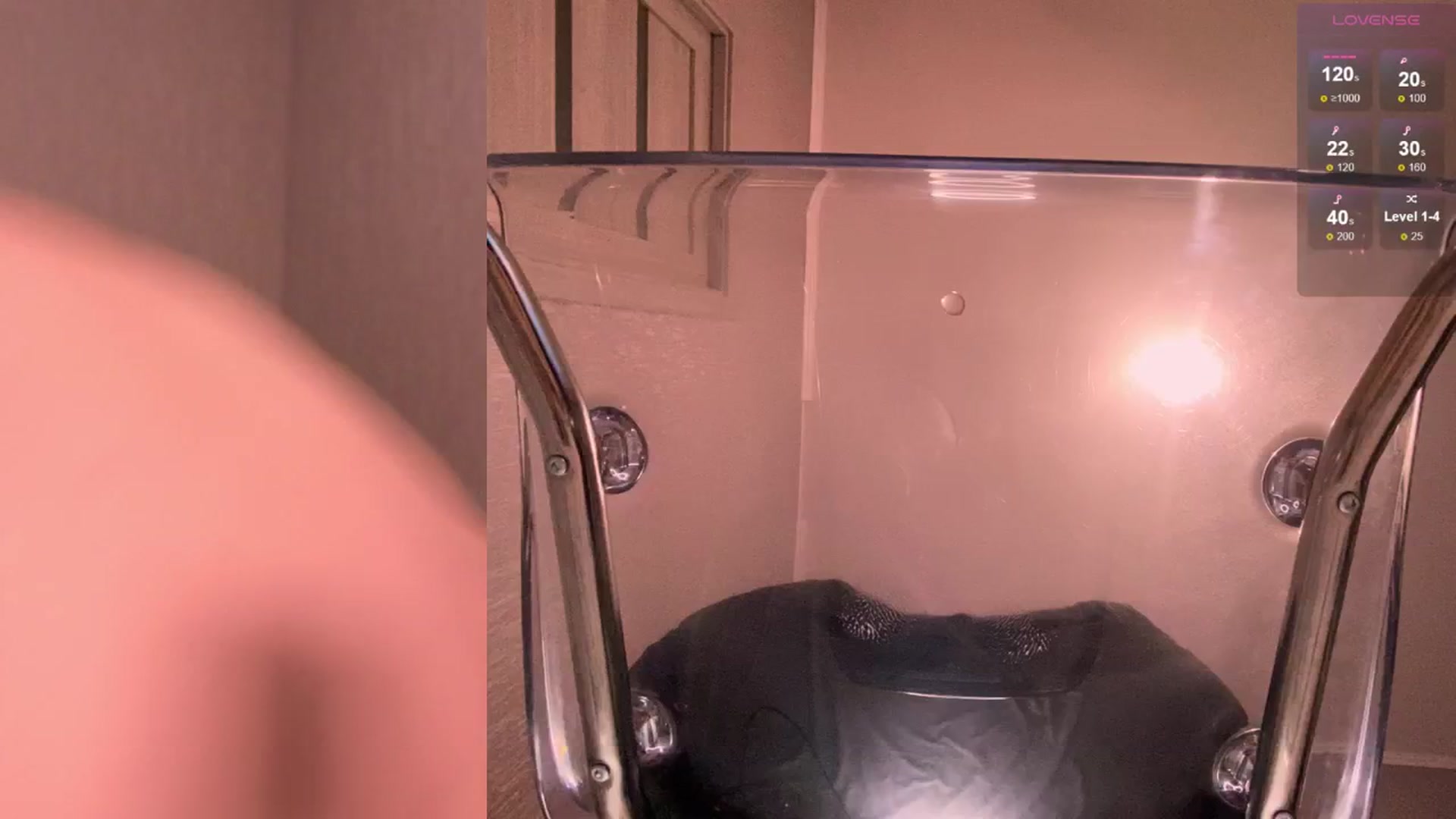 Gallery image thumbnail from bobg1rl's myfreecams stream on, 08/06/2024, 20:00 image 14 of 20