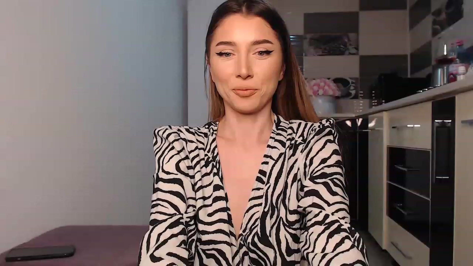 Gallery image thumbnail from bonnbon_'s myfreecams stream on, 03/02/2023, 21:16 image 9 of 20