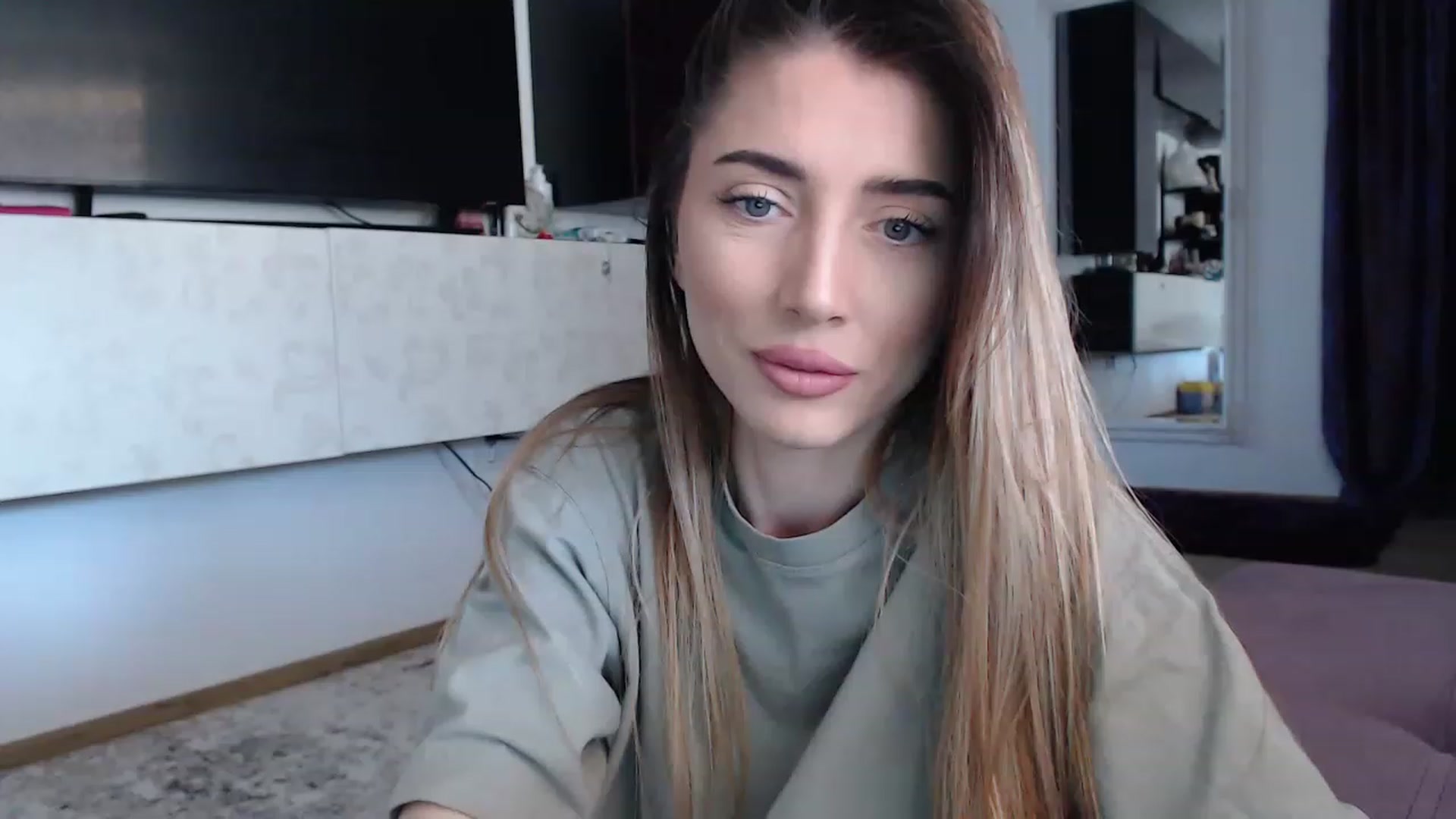 Gallery image thumbnail from bonnbon_'s myfreecams stream on, 03/14/2023, 11:50 image 20 of 20