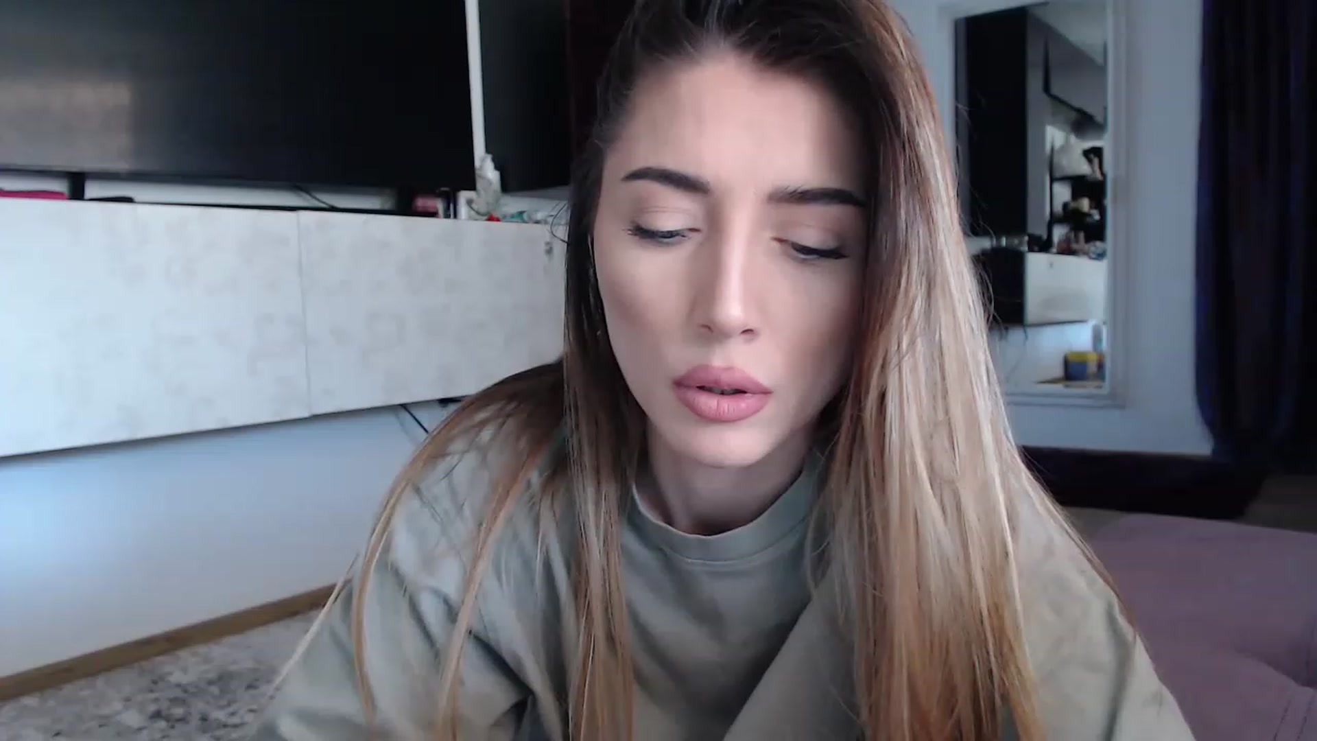 Gallery image thumbnail from bonnbon_'s myfreecams stream on, 03/14/2023, 11:50 image 14 of 20