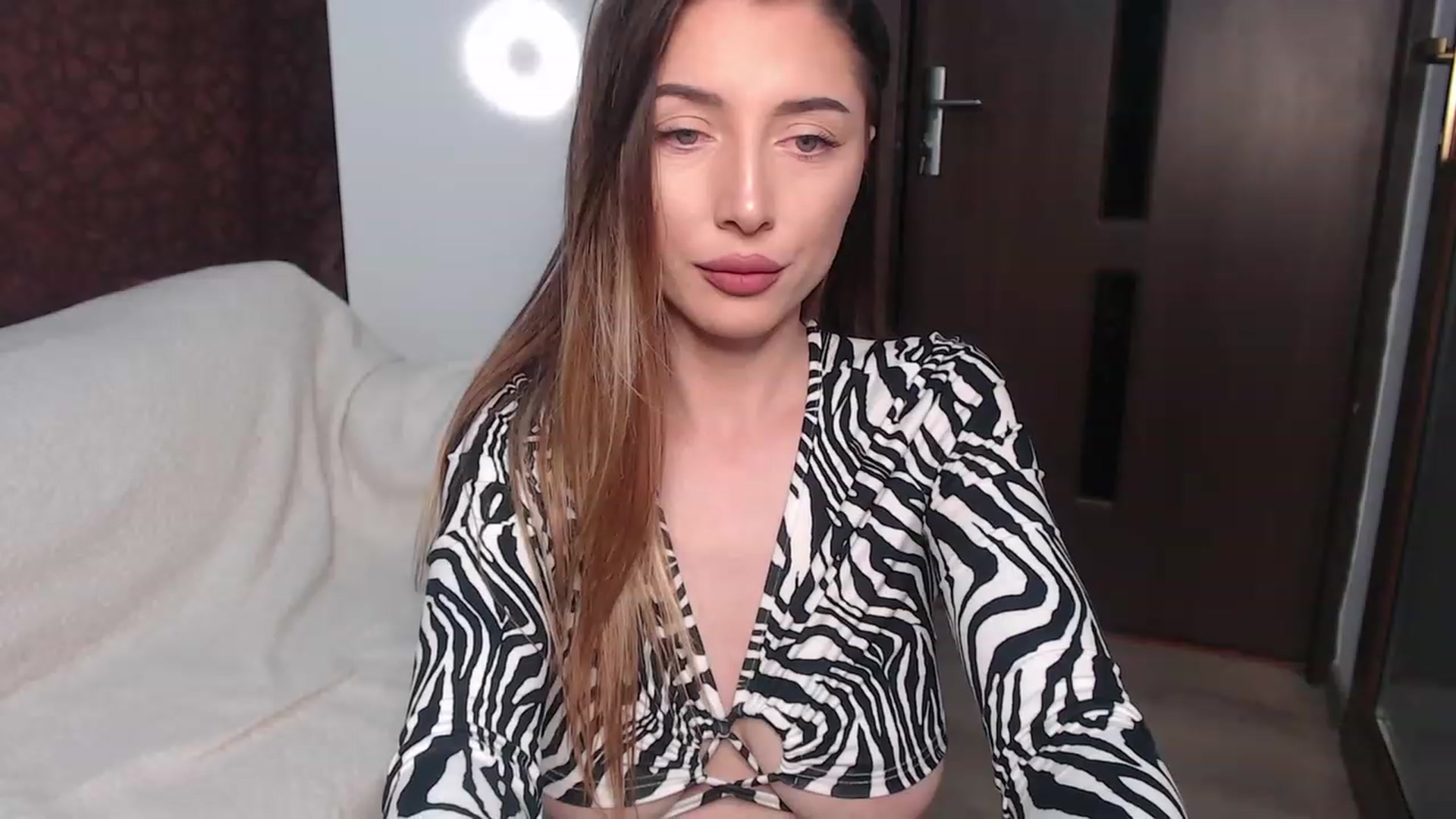 Gallery image thumbnail from bonnbon_'s myfreecams stream on, 04/02/2023, 20:09 image 10 of 20