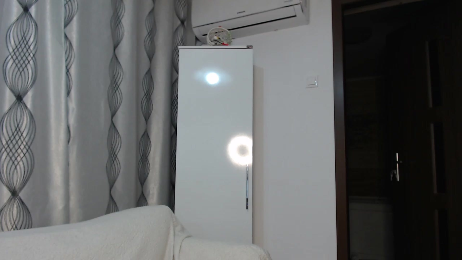Gallery image thumbnail from bonnbon_'s myfreecams stream on, 04/06/2023, 21:04 image 1 of 20