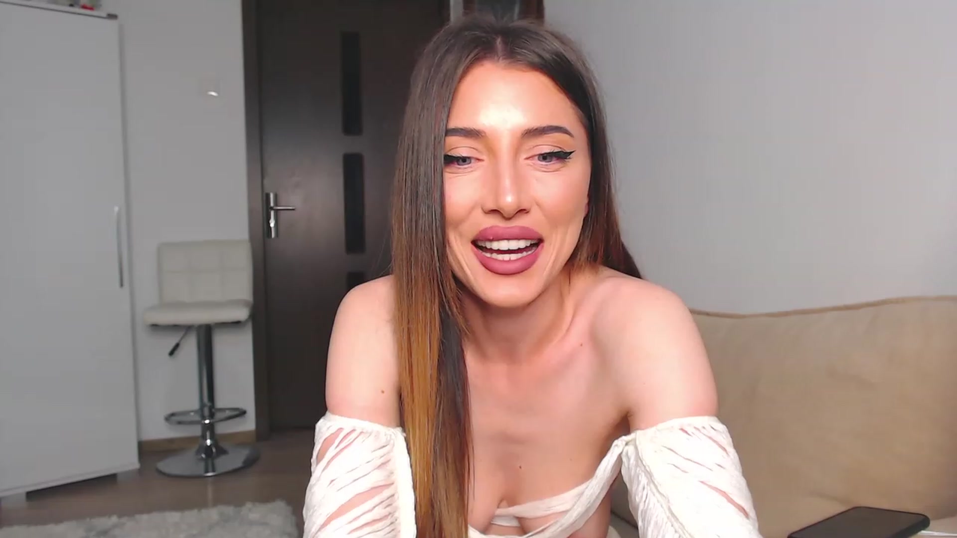 Gallery image thumbnail from bonnbon_'s myfreecams stream on, 06/29/2023, 21:39 image 5 of 20