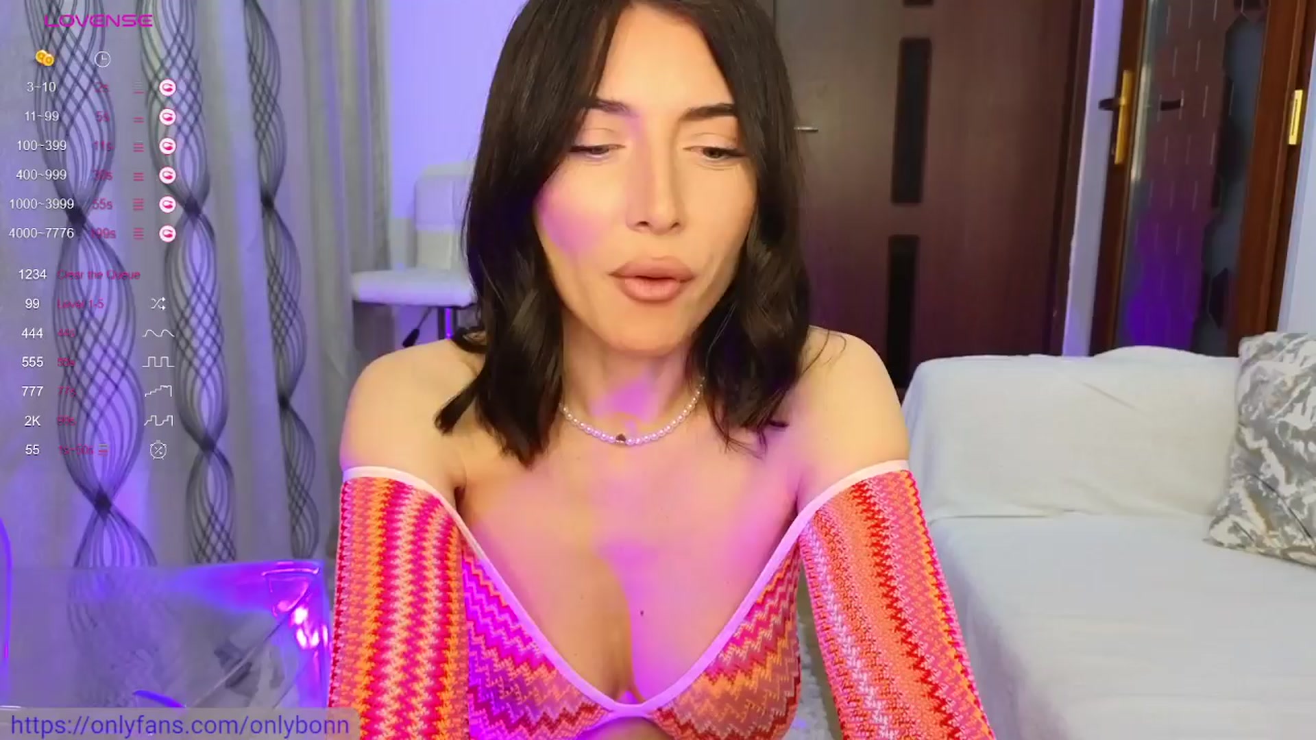 Gallery image thumbnail from bonnbon_'s myfreecams stream on, 04/07/2024, 21:27 image 7 of 20