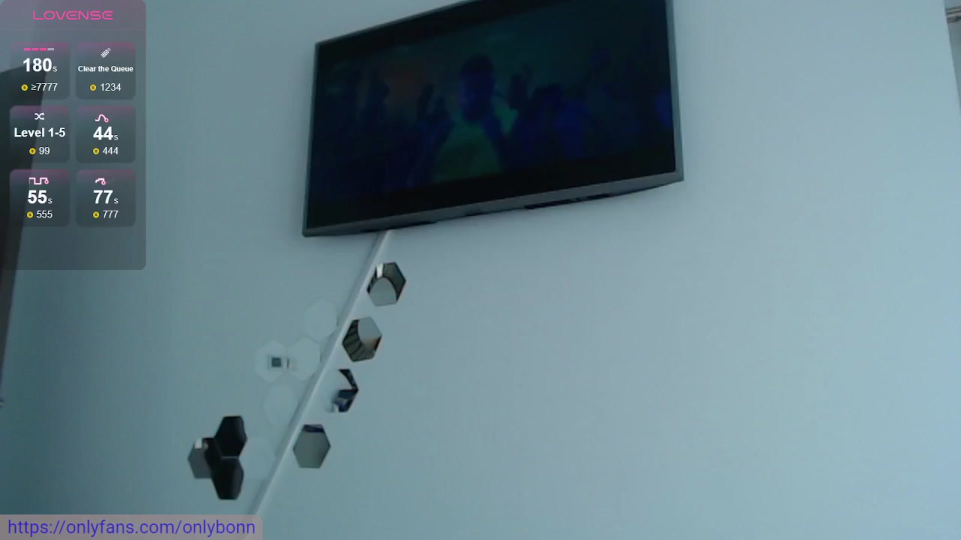 Gallery image thumbnail from bonnbon_'s myfreecams stream on, 03/20/2025, 07:18 image 11 of 20