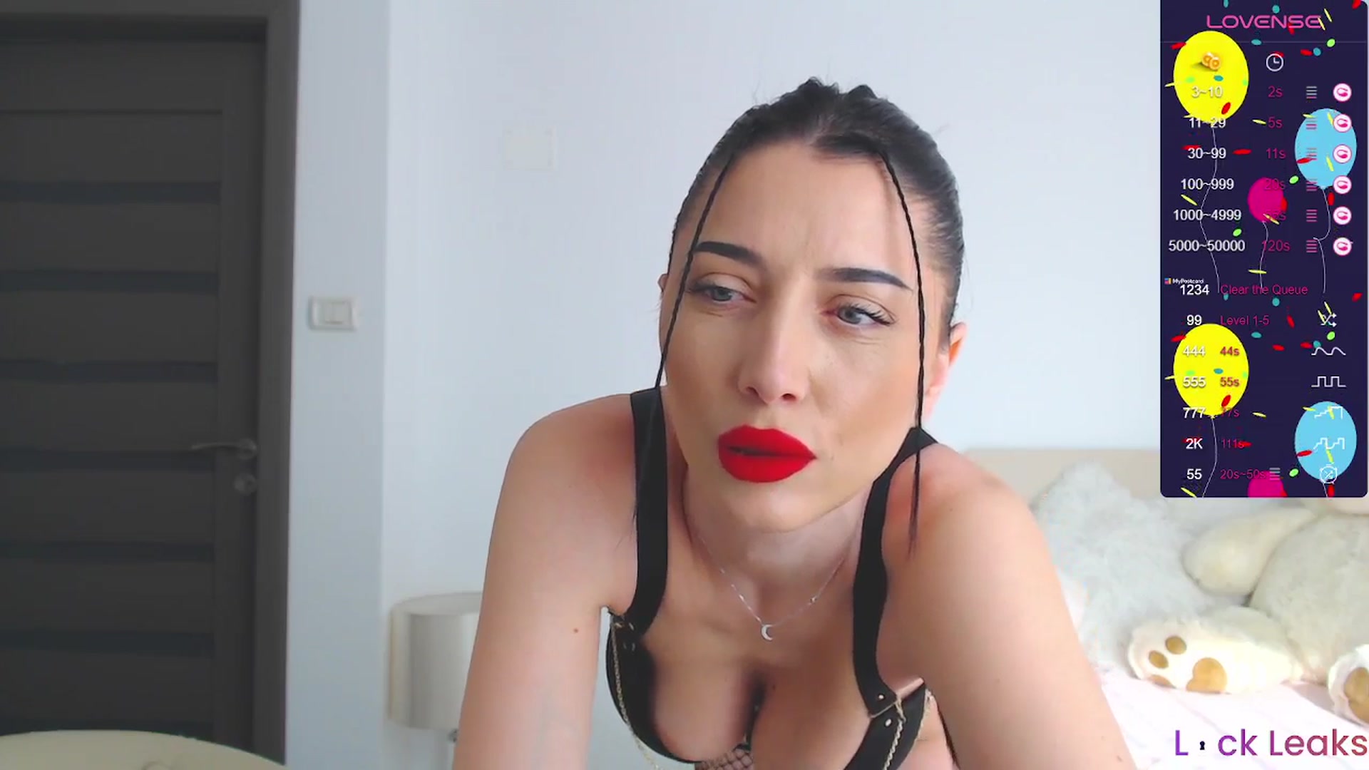 Gallery image thumbnail from bonnbon_'s myfreecams stream on, 03/03/2026, 08:46 image 11 of 20