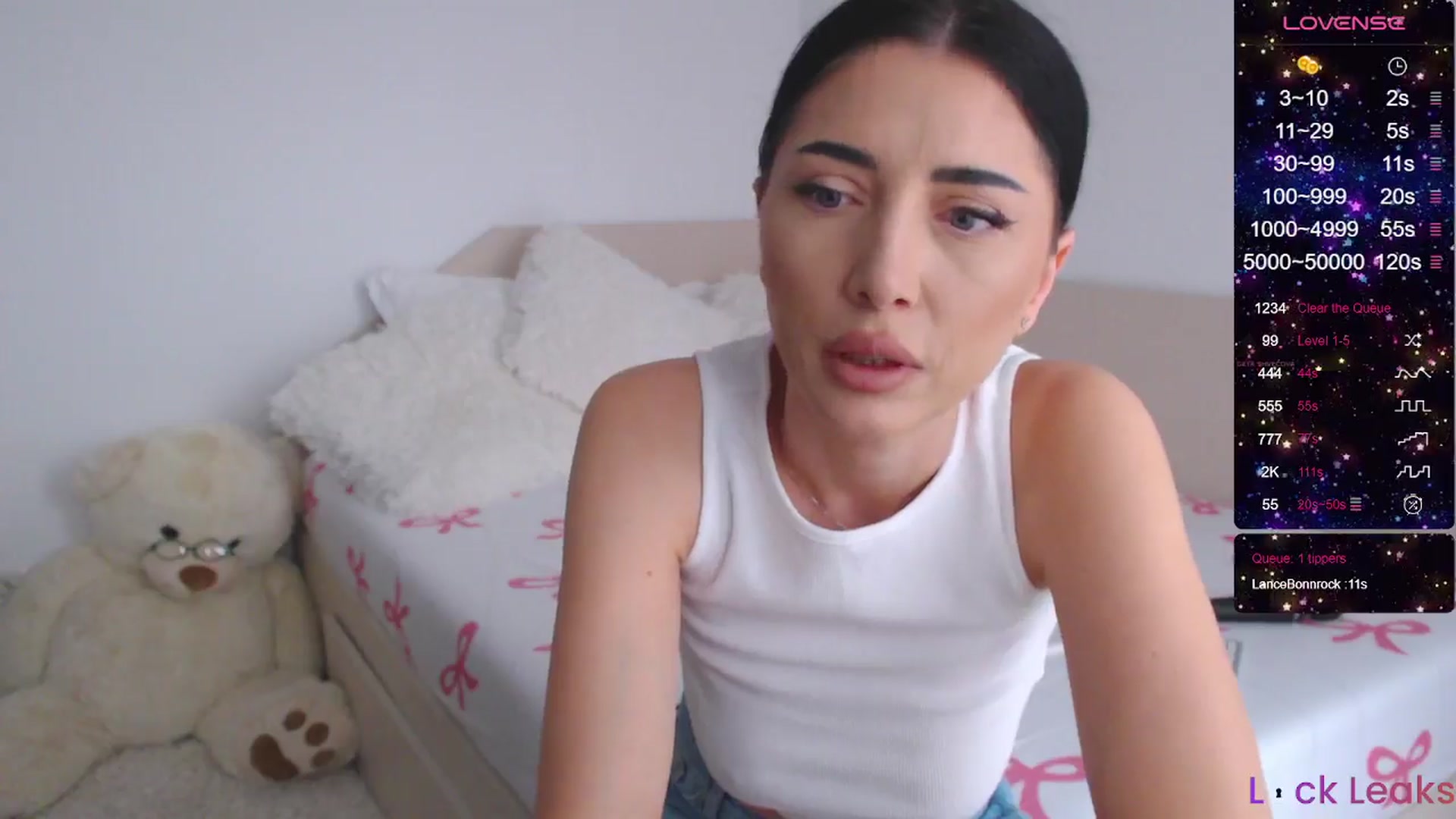 Gallery image thumbnail from bonnbon_'s myfreecams stream on, 03/31/2026, 08:19 image 5 of 20