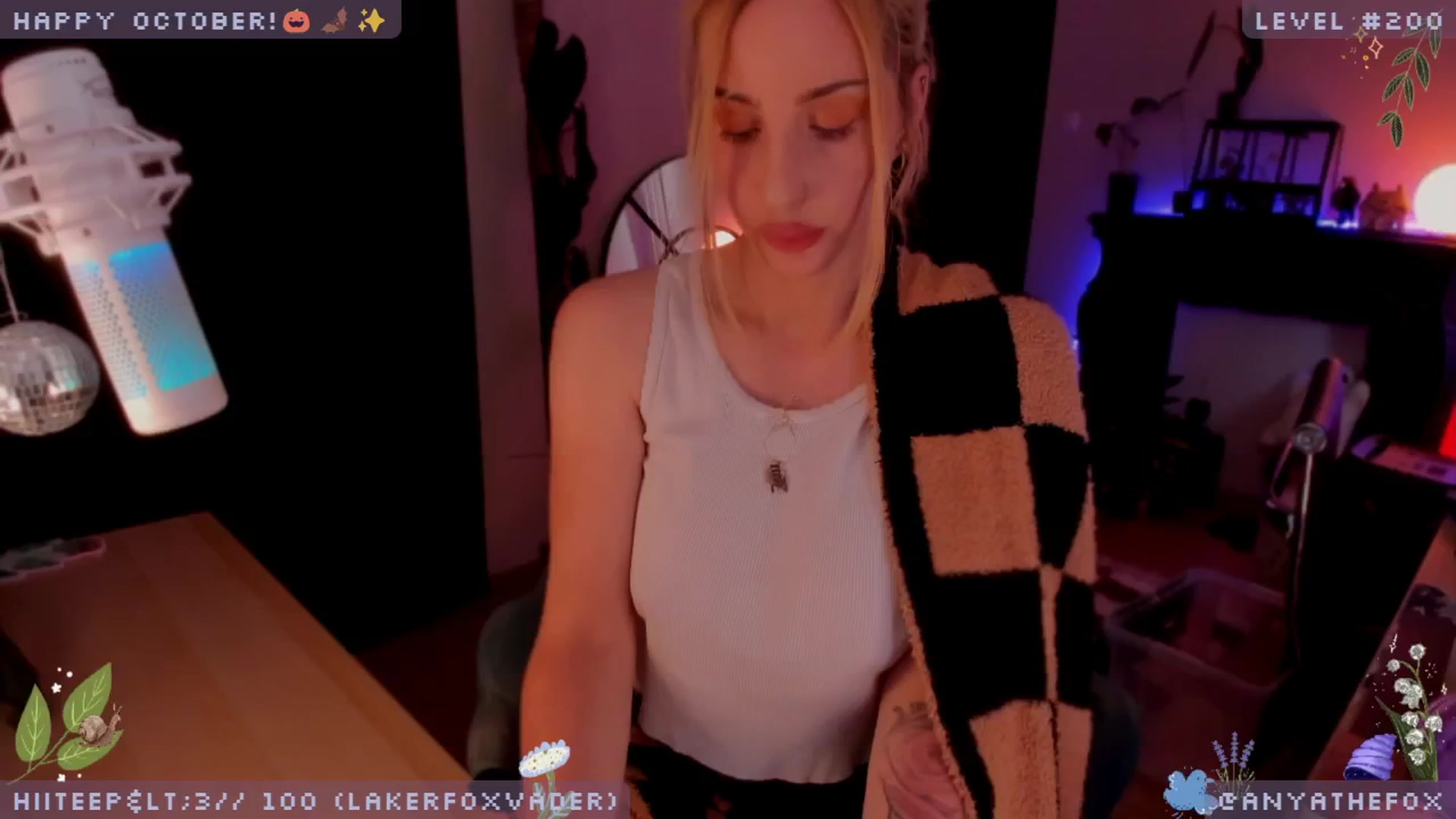 Gallery image thumbnail from boobtanist's myfreecams stream on, 10/04/2024, 07:43 image 8 of 20