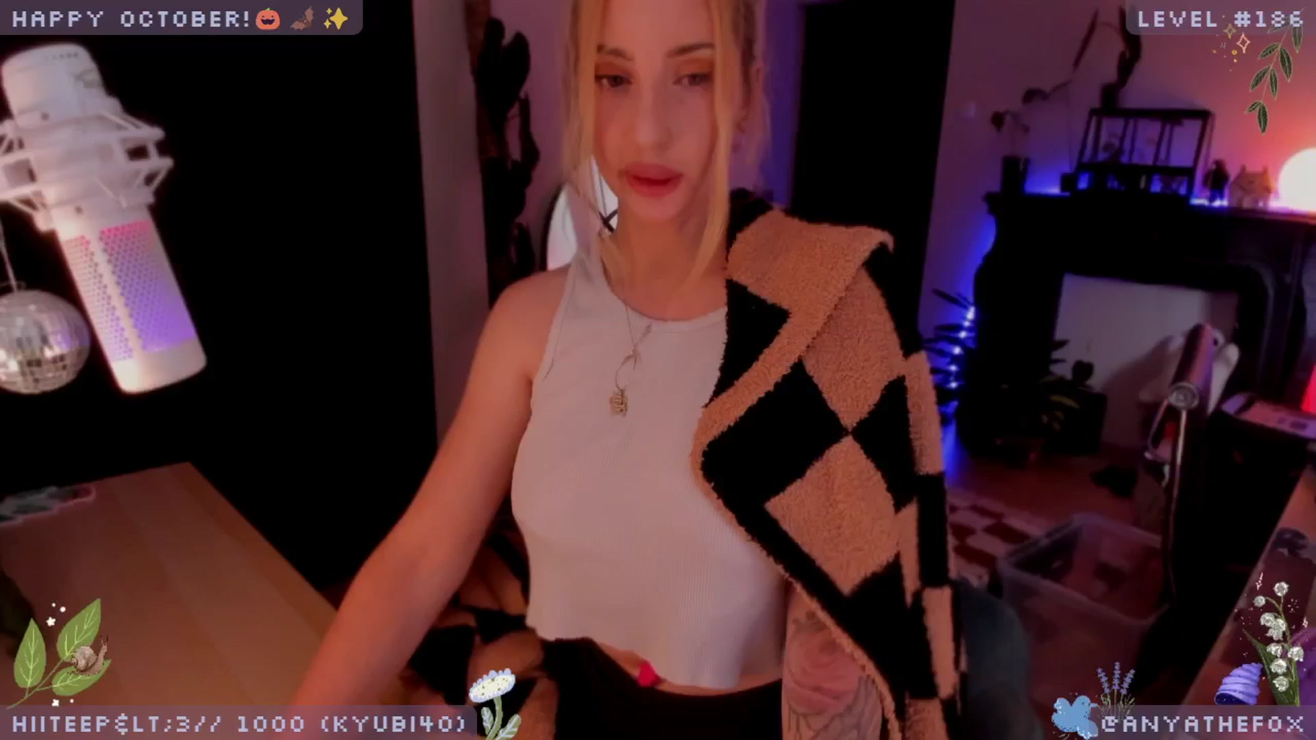Gallery image thumbnail from boobtanist's myfreecams stream on, 10/04/2024, 07:43 image 12 of 20