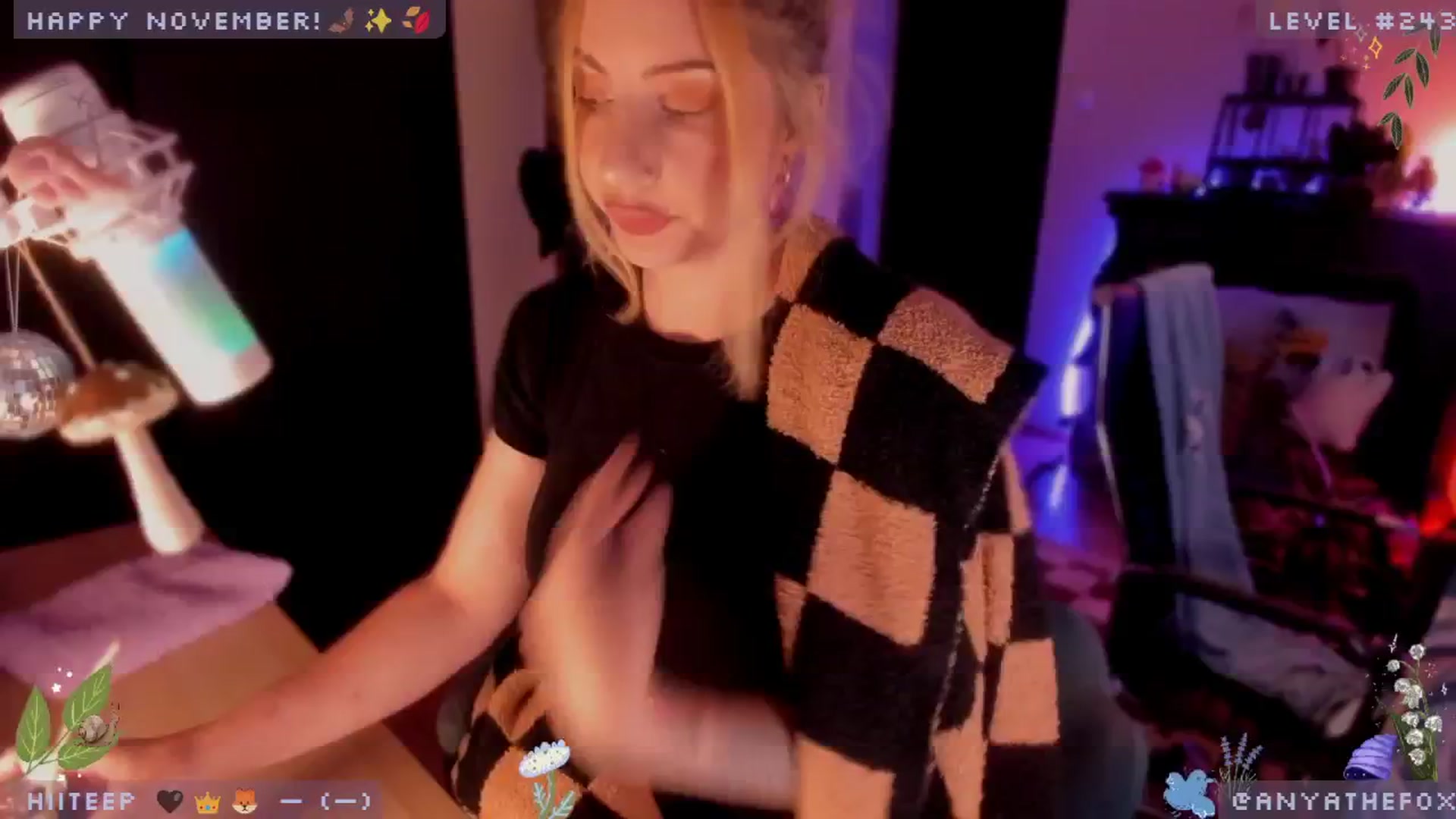 Gallery image thumbnail from boobtanist's myfreecams stream on, 11/18/2024, 09:14 image 1 of 20