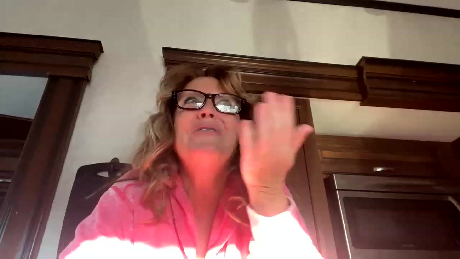 Gallery image thumbnail from boringmom's myfreecams stream on, 11/15/2022, 16:30 image 1 of 20