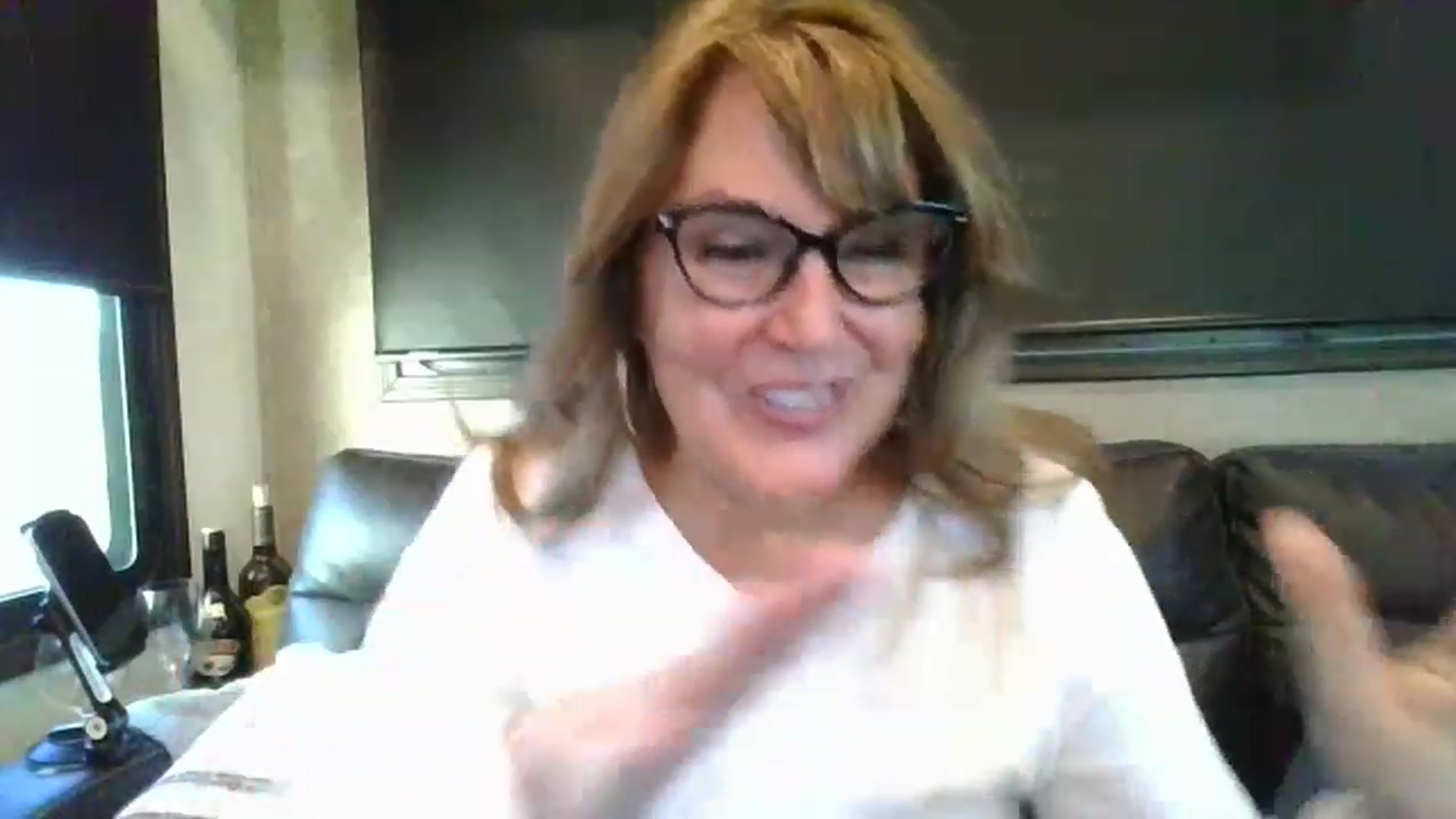 Gallery image thumbnail from boringmom's myfreecams stream on, 11/15/2022, 23:49 image 7 of 20
