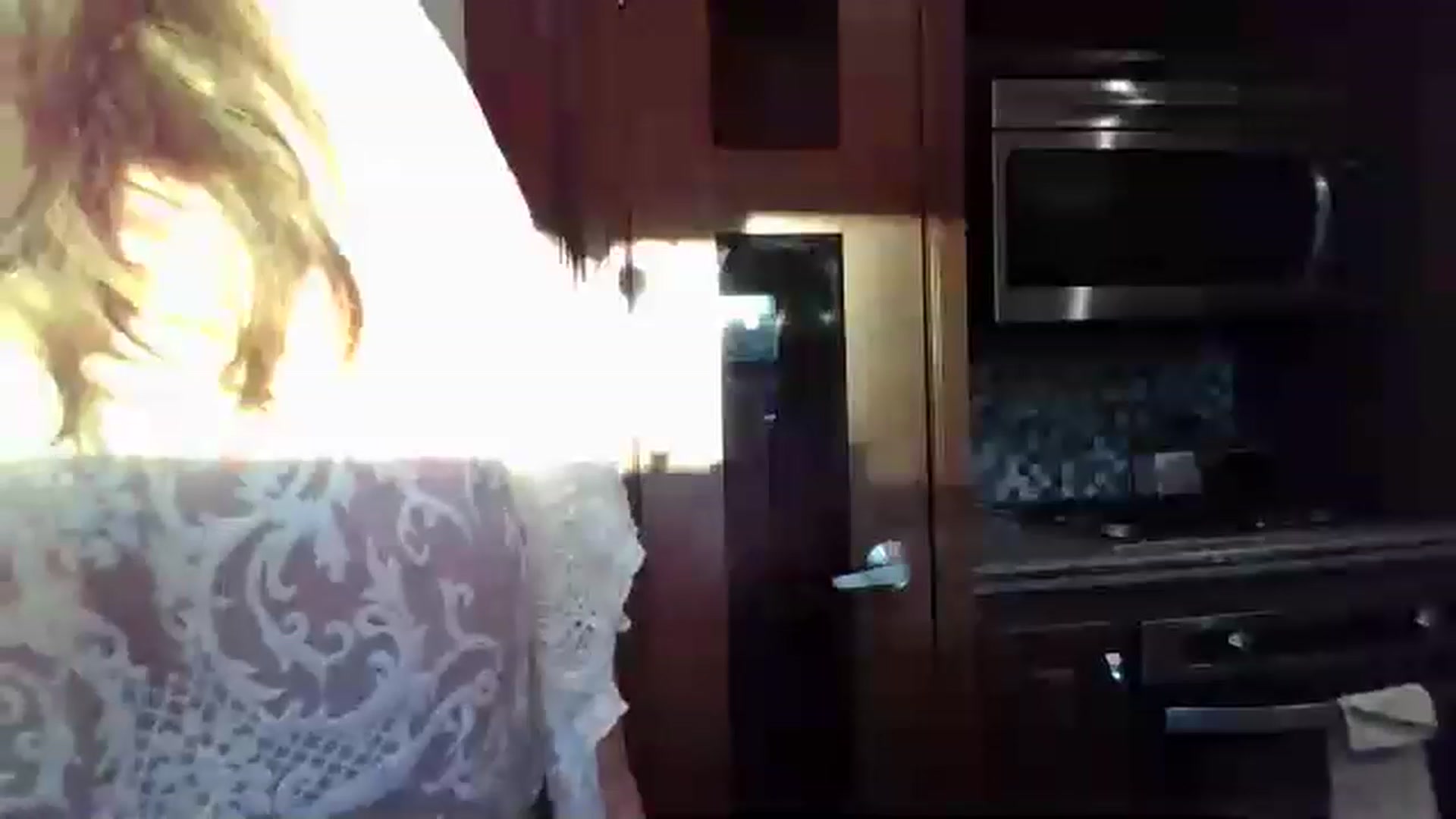 Gallery image thumbnail from boringmom's myfreecams stream on, 11/16/2022, 16:14 image 7 of 20