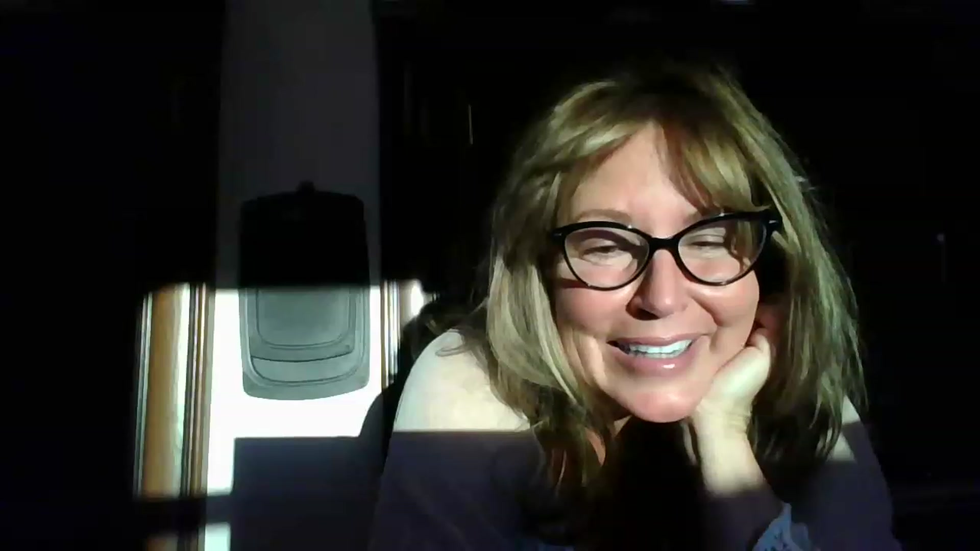 Gallery image thumbnail from boringmom's myfreecams stream on, 11/16/2022, 16:14 image 9 of 20