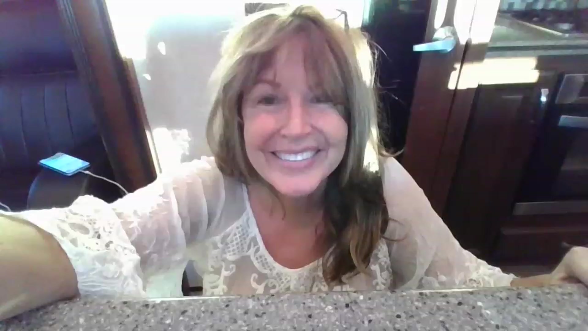 Gallery image thumbnail from boringmom's myfreecams stream on, 11/16/2022, 16:14 image 13 of 20