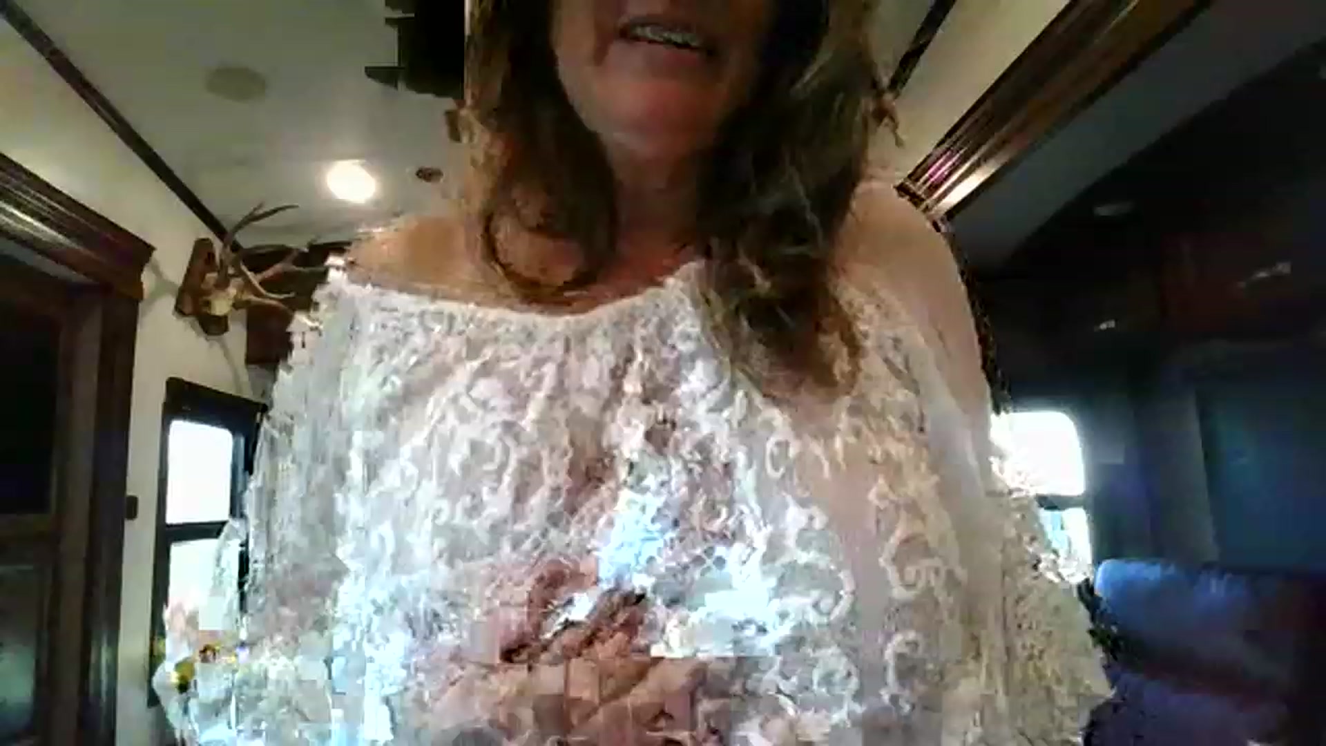 Gallery image thumbnail from boringmom's myfreecams stream on, 11/16/2022, 16:52 image 4 of 20