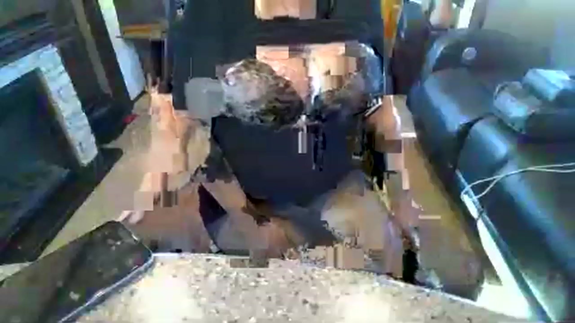 Gallery image thumbnail from boringmom's myfreecams stream on, 11/16/2022, 19:36 image 17 of 20