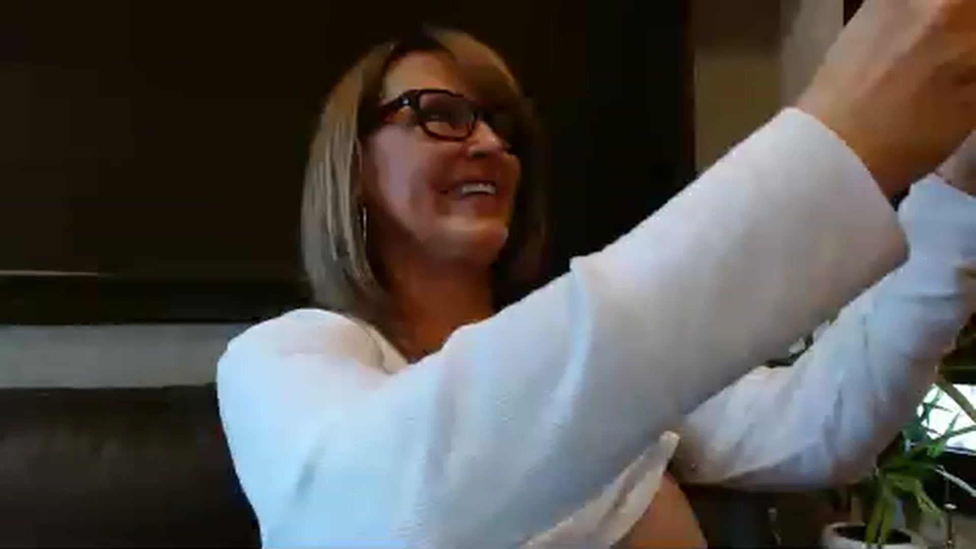 Gallery image thumbnail from boringmom's myfreecams stream on, 12/06/2022, 21:04 image 3 of 20
