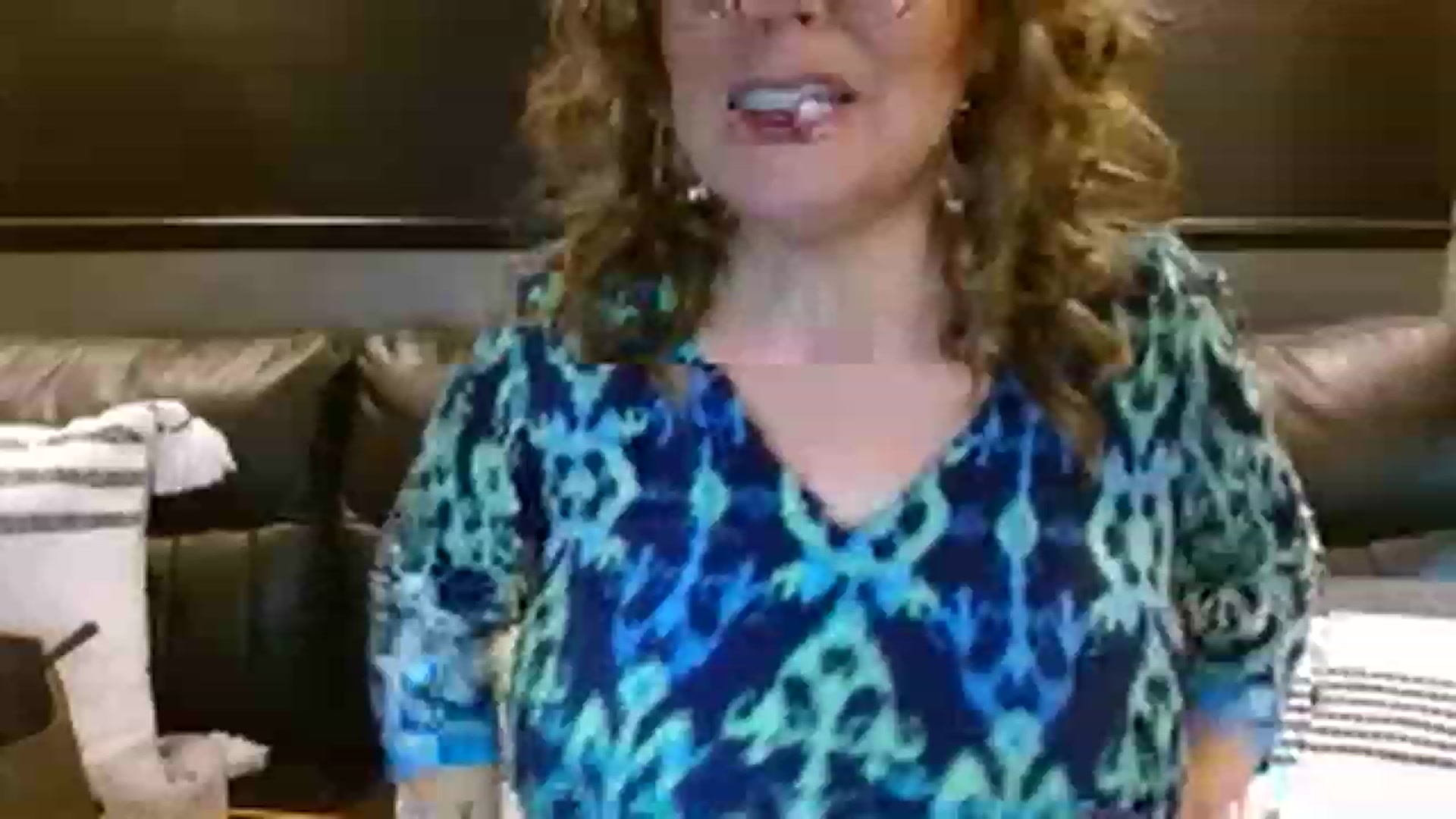Gallery image thumbnail from boringmom's myfreecams stream on, 12/07/2022, 19:16 image 4 of 20