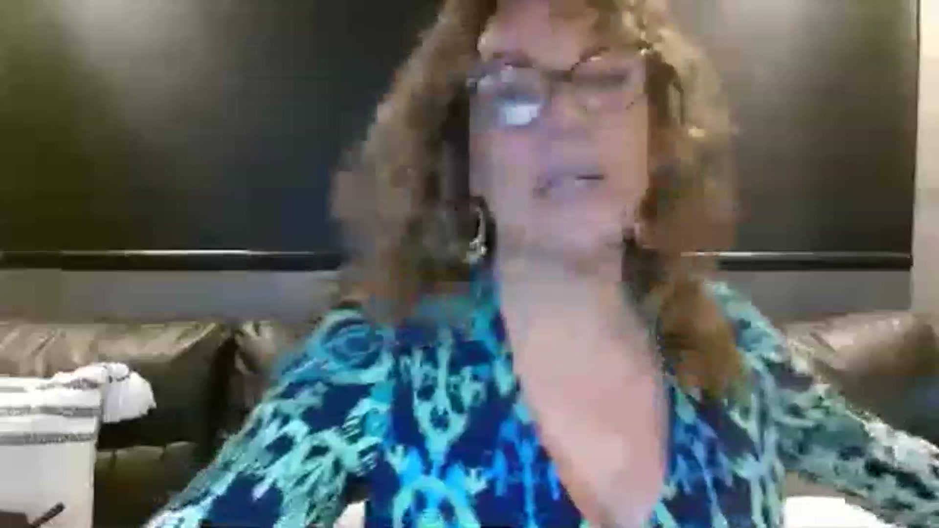 Gallery image thumbnail from boringmom's myfreecams stream on, 12/07/2022, 19:16 image 8 of 20
