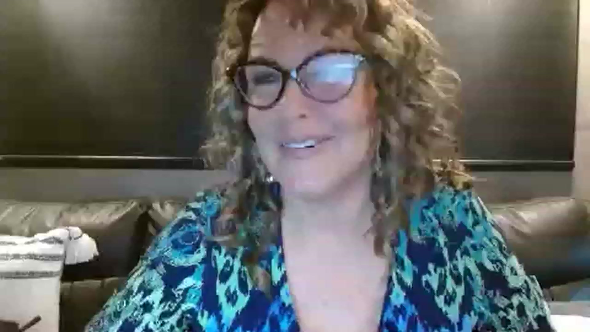 Gallery image thumbnail from boringmom's myfreecams stream on, 12/07/2022, 19:16 image 20 of 20