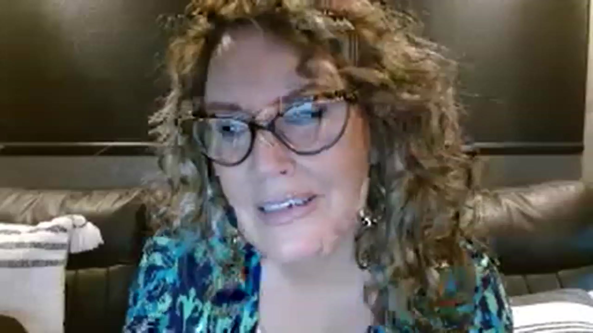 Gallery image thumbnail from boringmom's myfreecams stream on, 12/07/2022, 19:30 image 14 of 20