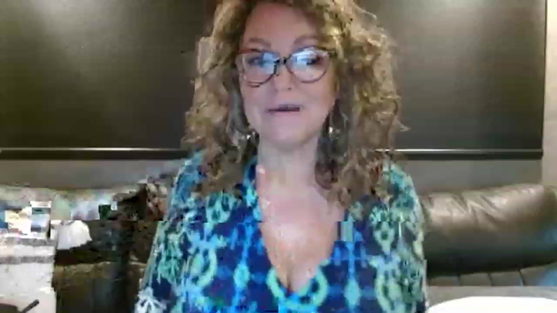 Gallery image thumbnail from boringmom's myfreecams stream on, 12/07/2022, 19:30 image 2 of 20