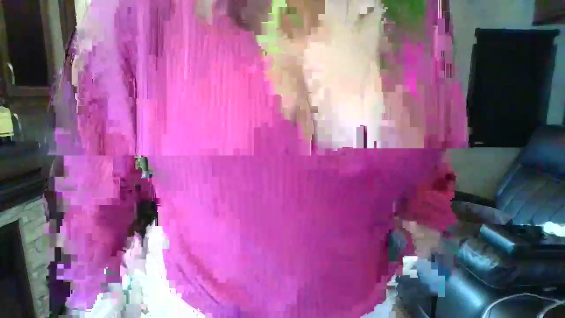 Gallery image thumbnail from boringmom's myfreecams stream on, 12/15/2022, 19:58 image 18 of 20