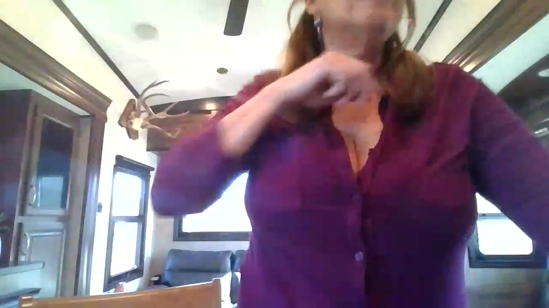Gallery image thumbnail from boringmom's myfreecams stream on, 01/19/2023, 18:01 image 11 of 20