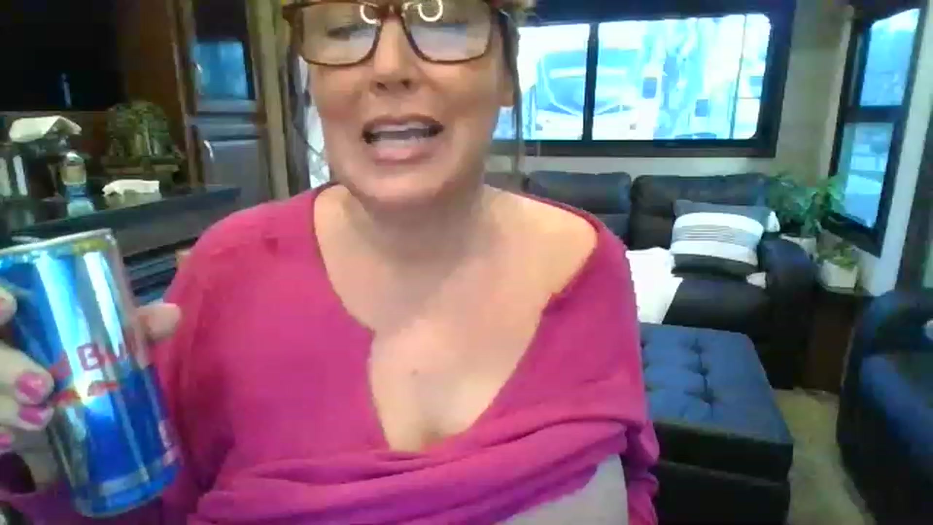 Gallery image thumbnail from boringmom's myfreecams stream on, 02/14/2023, 15:35 image 11 of 20