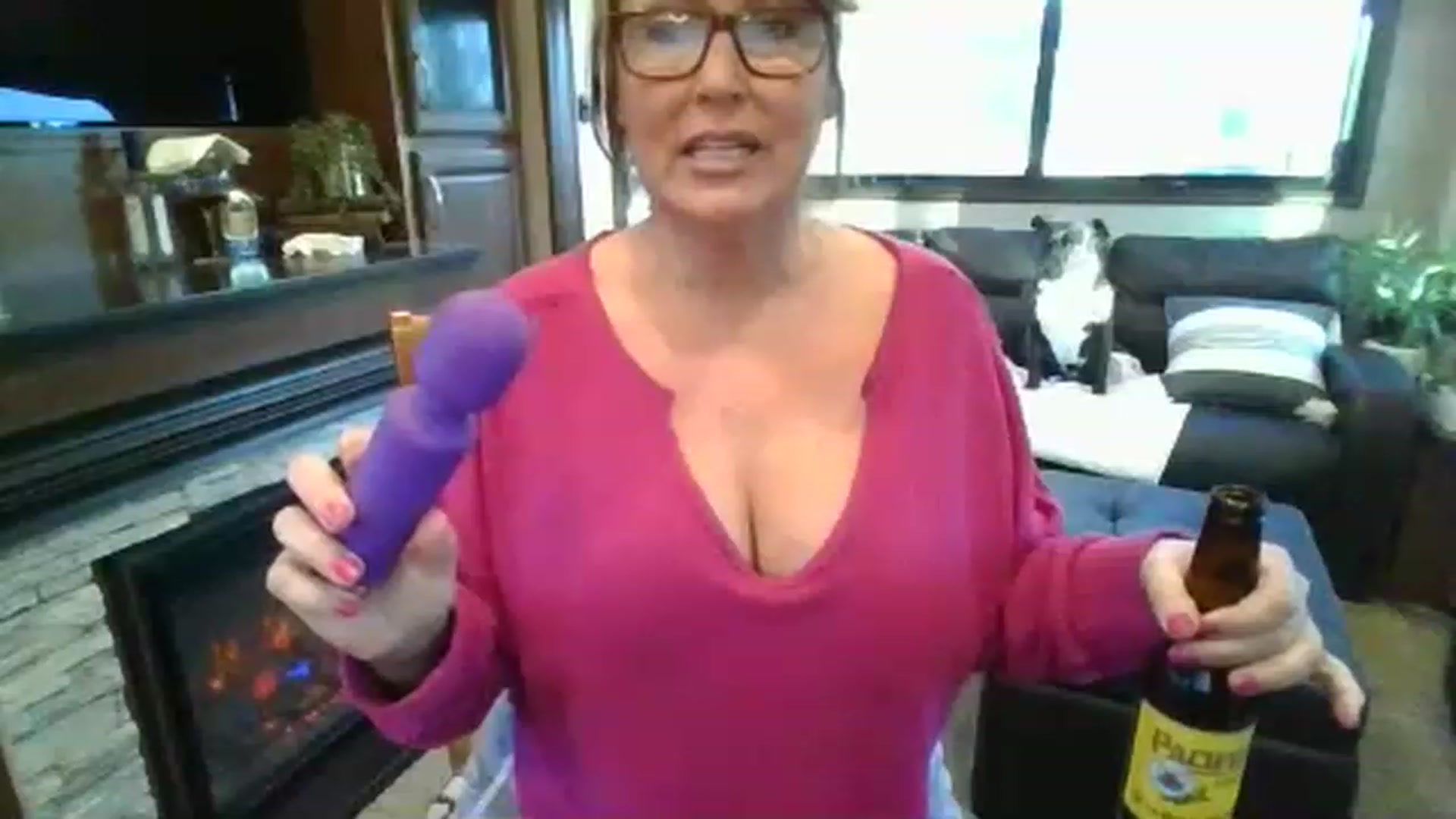 Gallery image thumbnail from boringmom's myfreecams stream on, 02/14/2023, 15:48 image 2 of 20