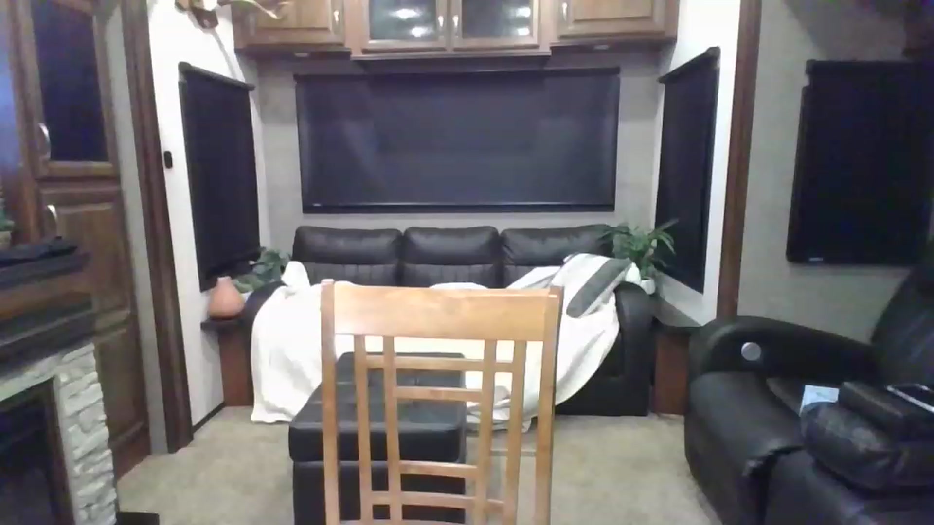 Gallery image thumbnail from boringmom's myfreecams stream on, 02/18/2023, 14:47 image 12 of 20