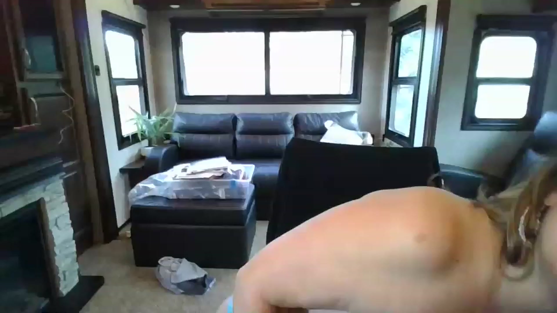 Gallery image thumbnail from boringmom's myfreecams stream on, 02/24/2023, 20:13 image 7 of 20