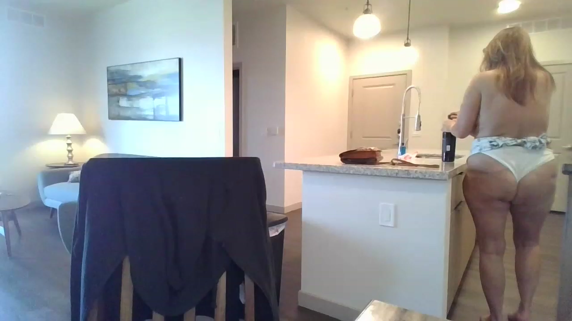 Gallery image thumbnail from boringmom's myfreecams stream on, 03/02/2023, 22:45 image 18 of 20
