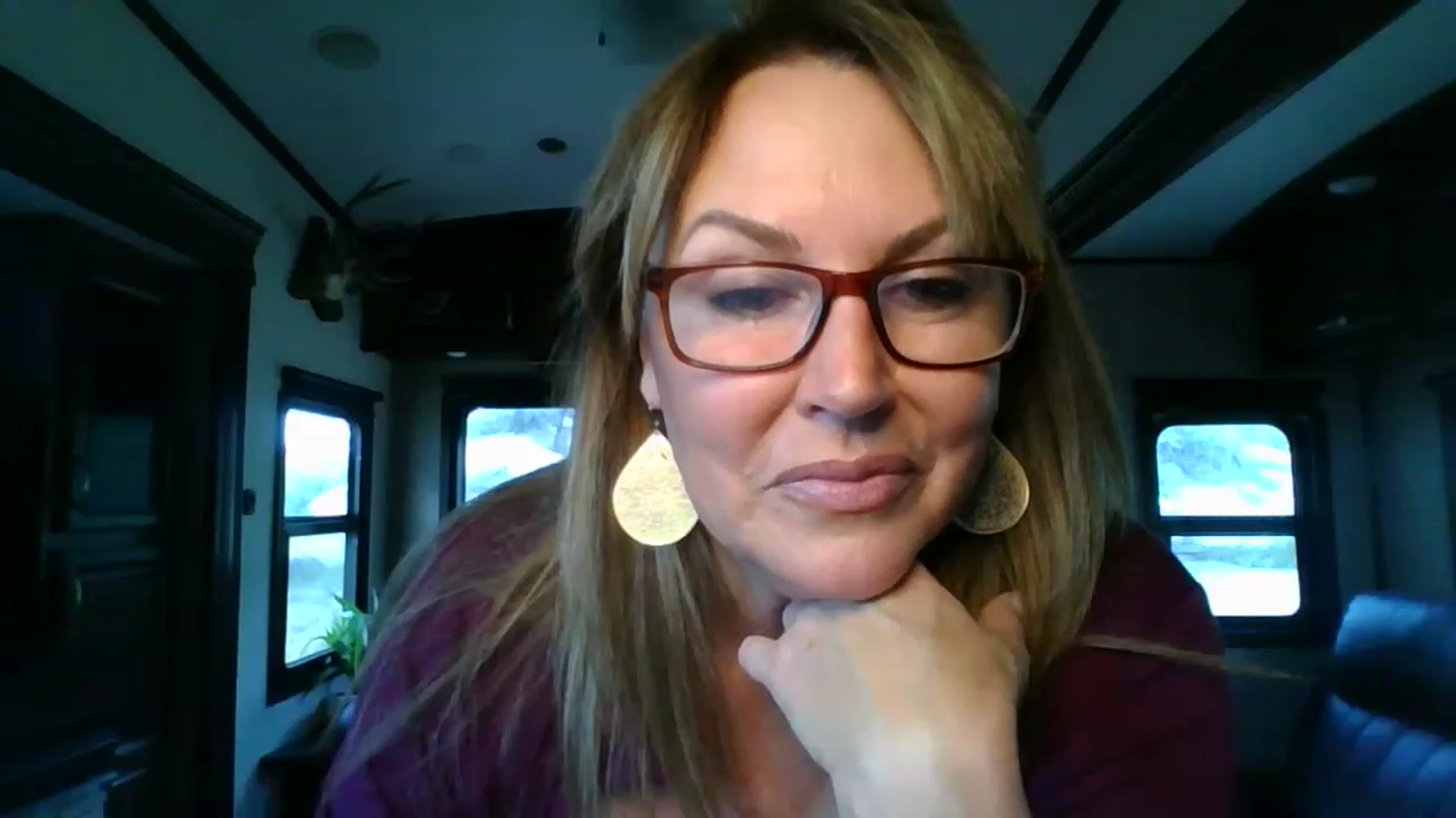 Gallery image thumbnail from boringmom's myfreecams stream on, 03/17/2023, 23:16 image 3 of 20