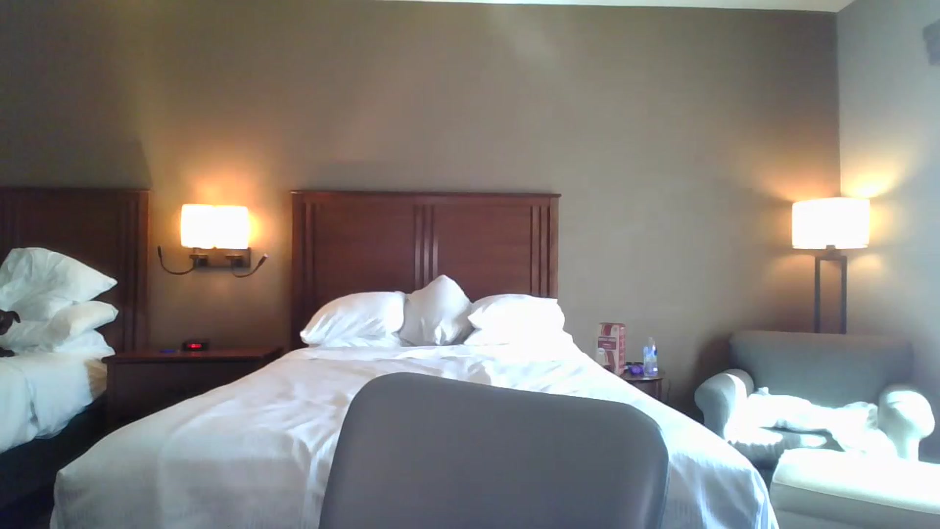 Gallery image thumbnail from boringmom's myfreecams stream on, 03/30/2023, 22:22 image 15 of 20