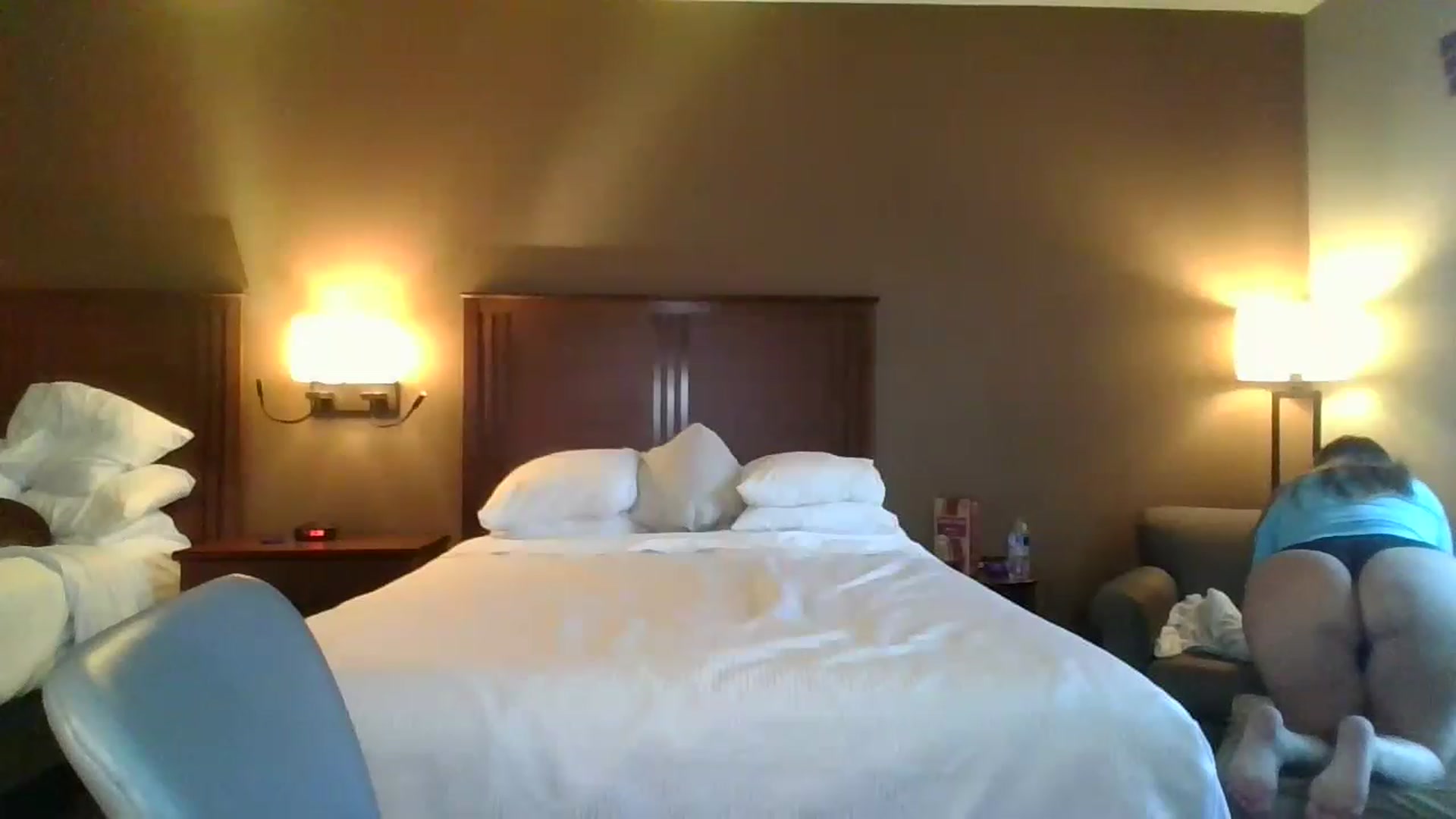 Gallery image thumbnail from boringmom's myfreecams stream on, 03/30/2023, 22:44 image 16 of 20