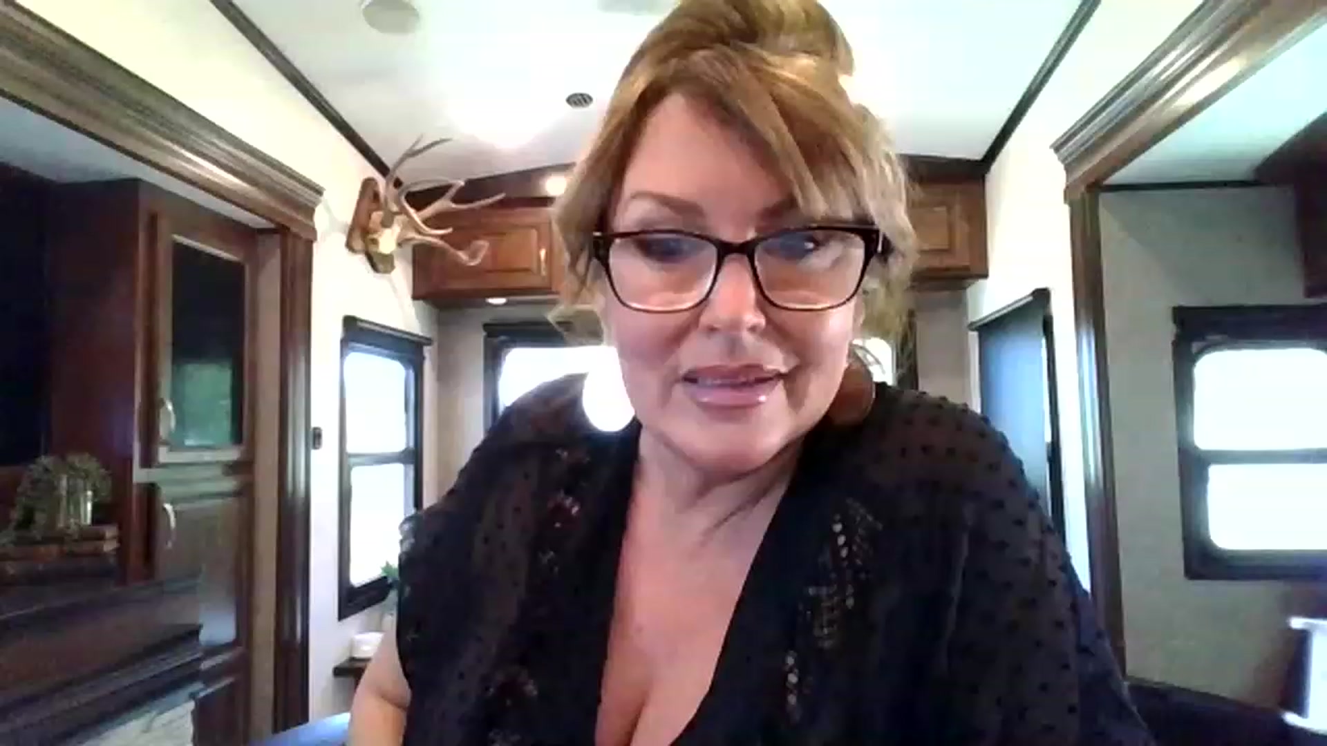 Gallery image thumbnail from boringmom's myfreecams stream on, 04/23/2023, 19:55 image 1 of 20