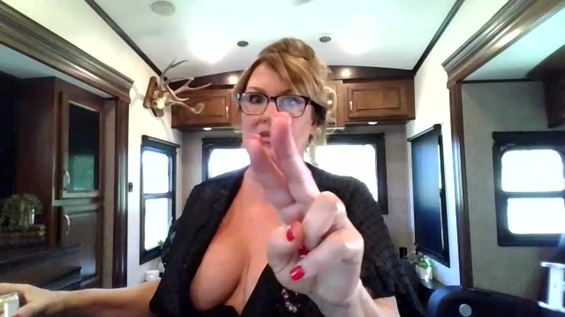 Gallery image thumbnail from boringmom's myfreecams stream on, 04/23/2023, 19:55 image 6 of 20
