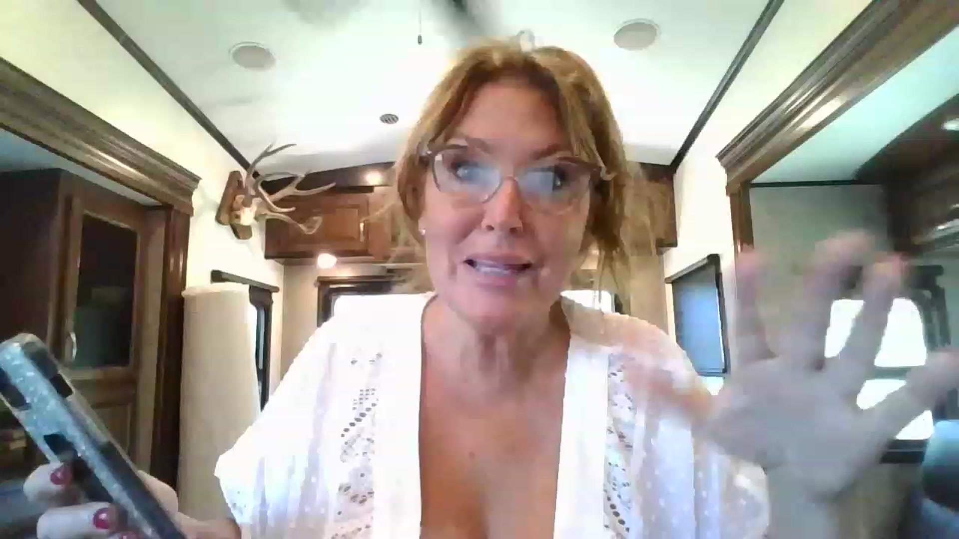 Gallery image thumbnail from boringmom's myfreecams stream on, 04/26/2023, 17:39 image 1 of 20