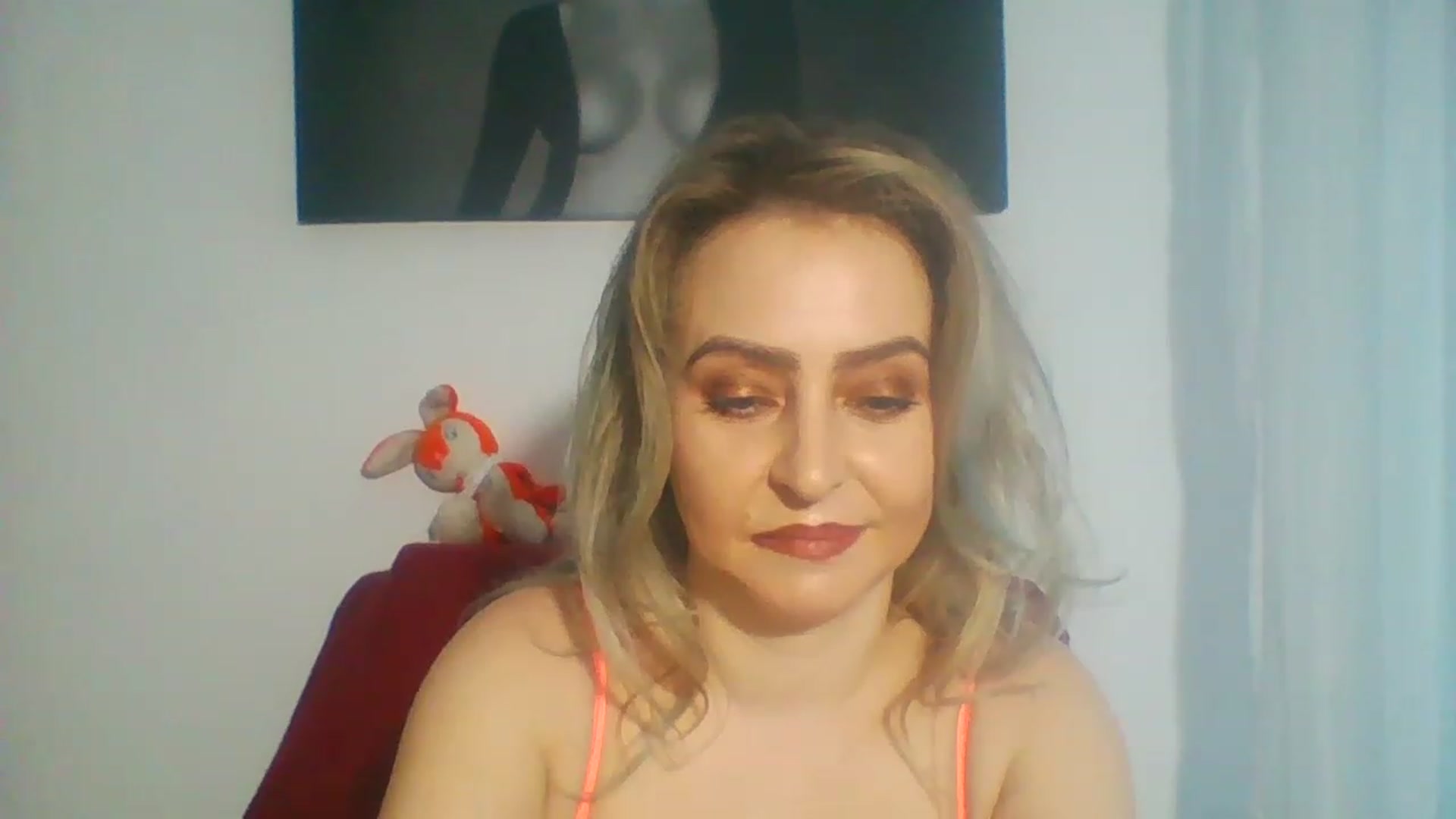 Gallery image thumbnail from born_to_sin's myfreecams stream on, 04/15/2023, 19:20 image 19 of 20